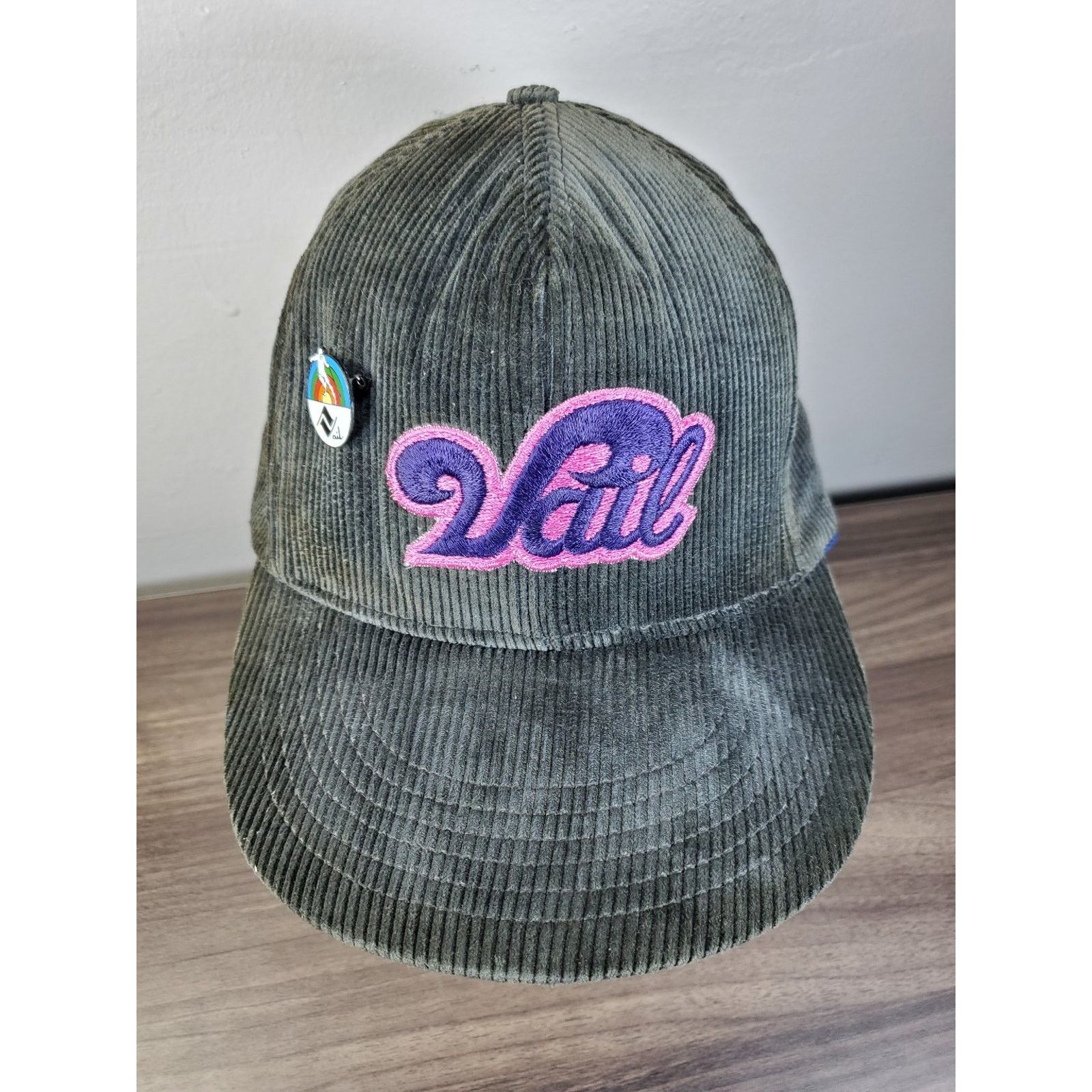 Vintage Vail Corduroy Snapback Cap Hat Faded Black w/ Pin Ski Snow Size ONE SIZE - 1 Thumbnail