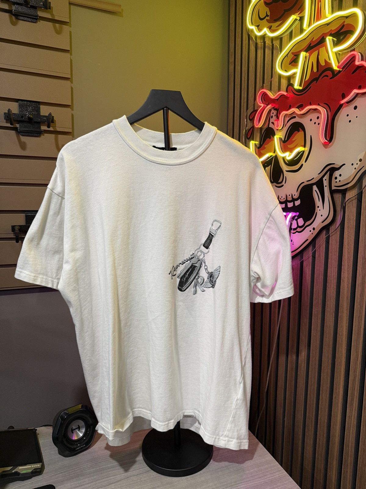 Represent Clo. Represent Keys to the Club Tee Flat White Size US L / EU 52-54 / 3 - 1 Thumbnail