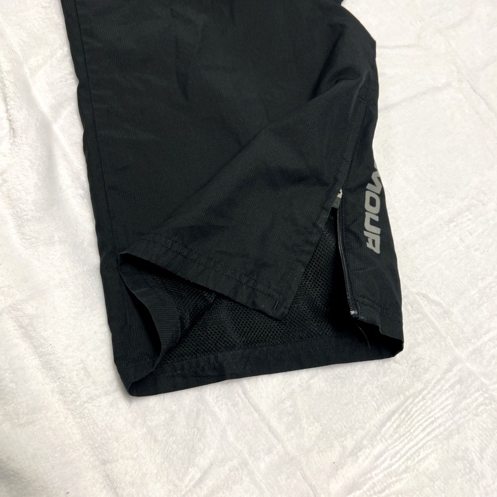 Under Armour Under Armour Mens Athletic Pants Black 36x30 Drawstring Training Track Pants L Mens Size US 33 - 5 Thumbnail