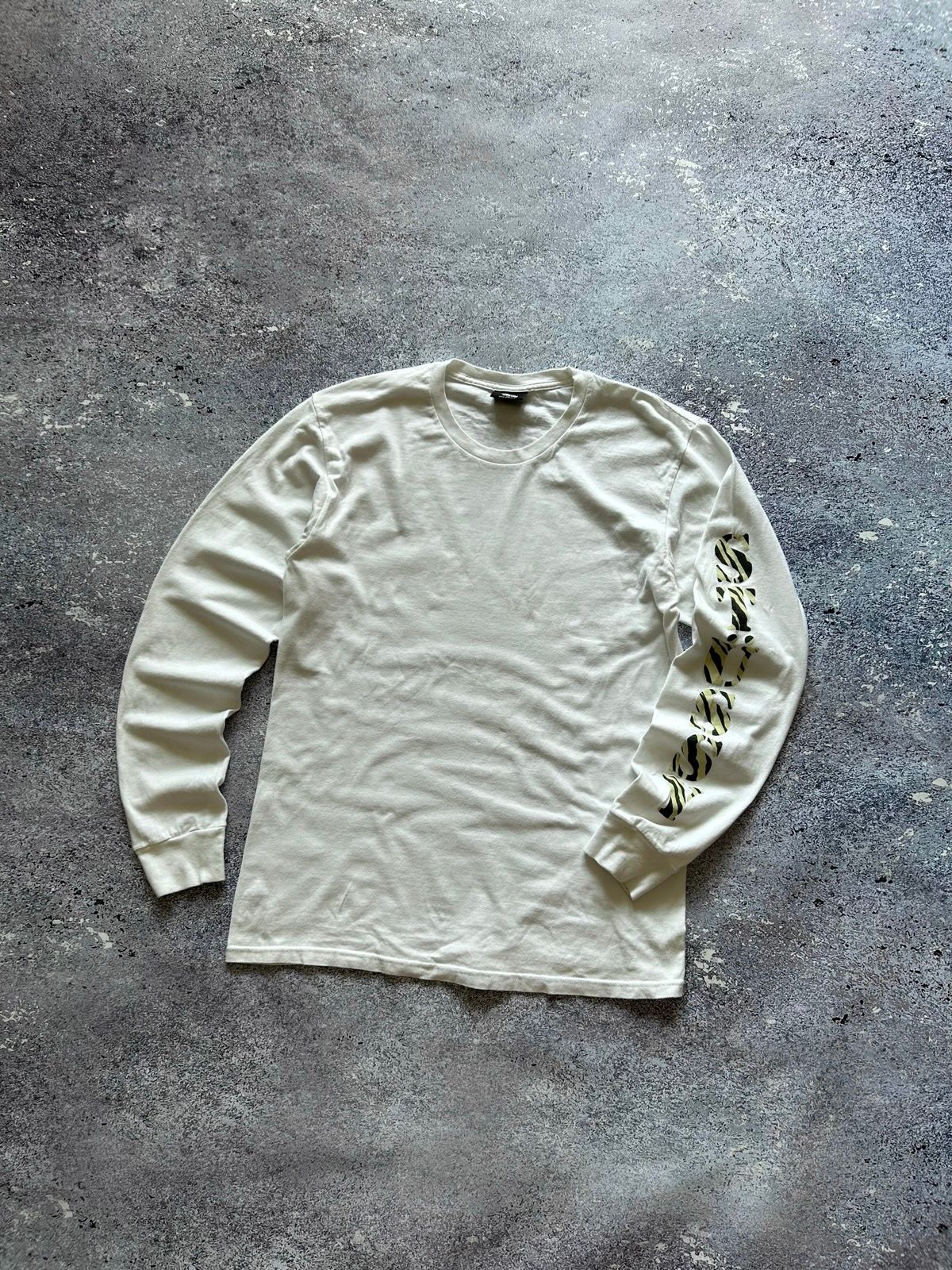 Pre-owned Stussy Camo Logo Long Sleeve Hype Skate Gang In White