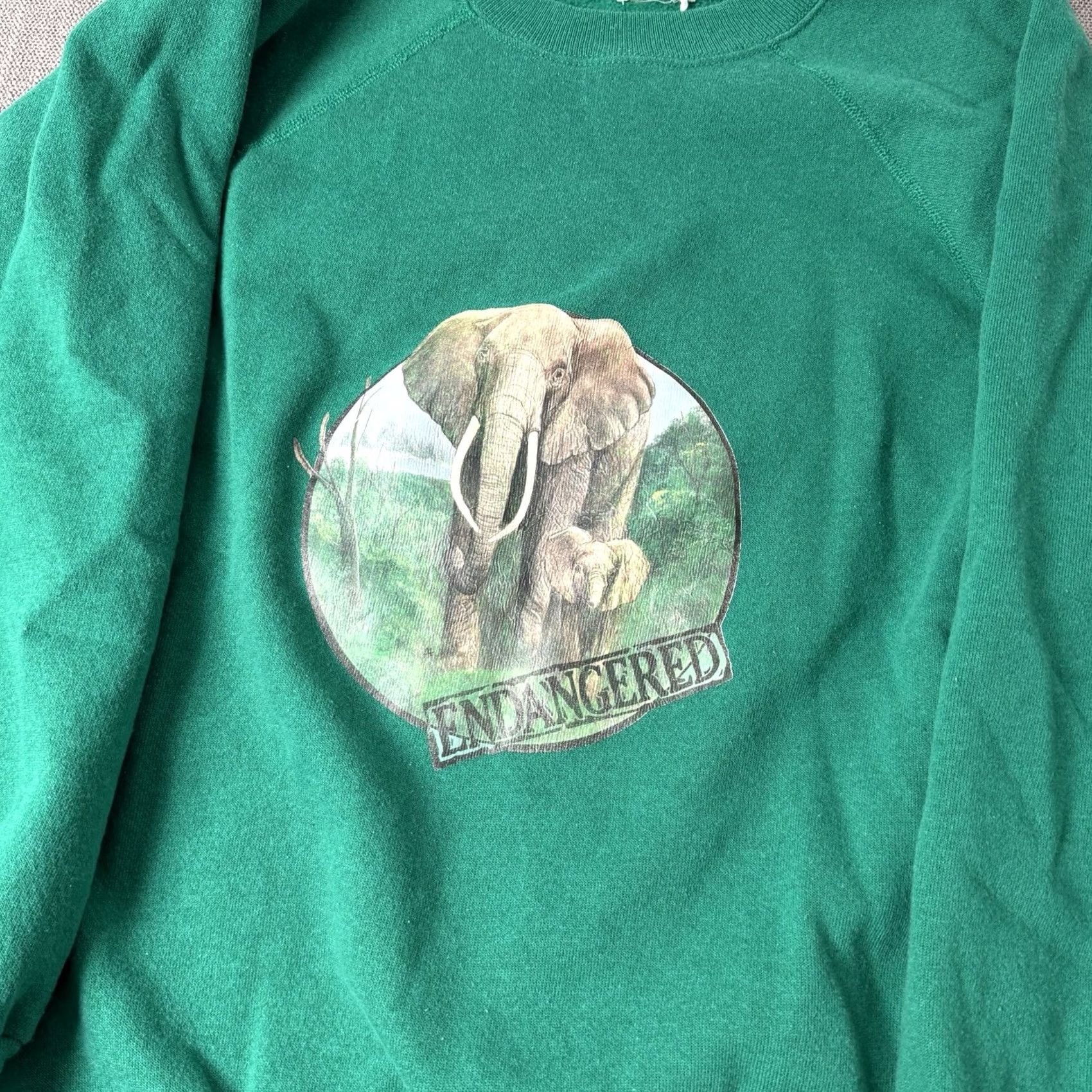 Vintage VINTAGE Sweatshirt 90s Elephant Endangered Crewneck Mens M Green Pullover Sweatshirt Mens Medium Green 90s Handcrafted United States Men Size US M / EU 48-50 / 2 - 4 Thumbnail