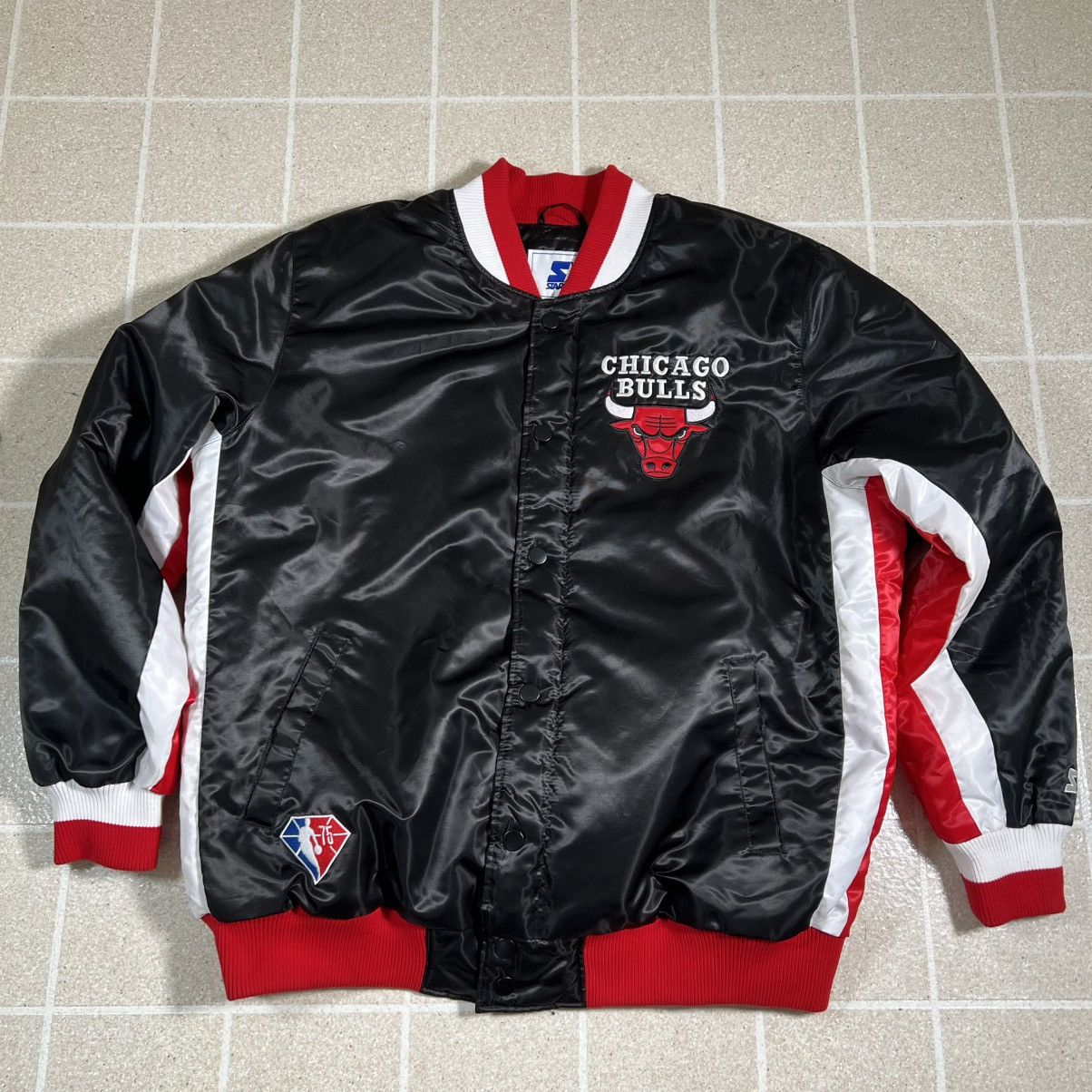 Starter Vtg Starter Chicago Bulls Satin Varsity Bomber Jacket 2XL Size US XXL / EU 58 / 5 - 5 Thumbnail