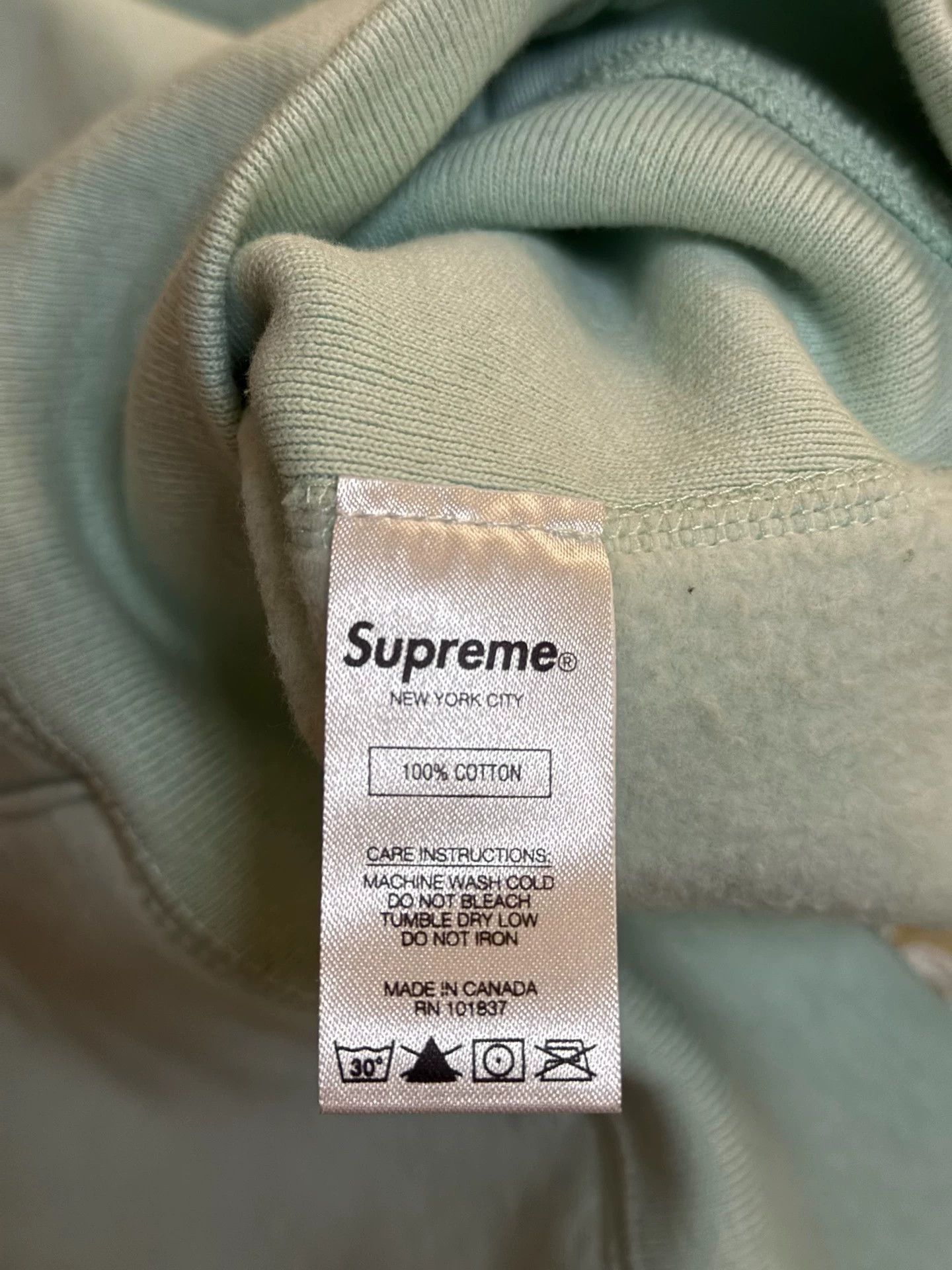 Supreme Supreme FW17 Ice Blue Box Logo Hoodie XL New Size US XL / EU 56 / 4 - 5 Thumbnail