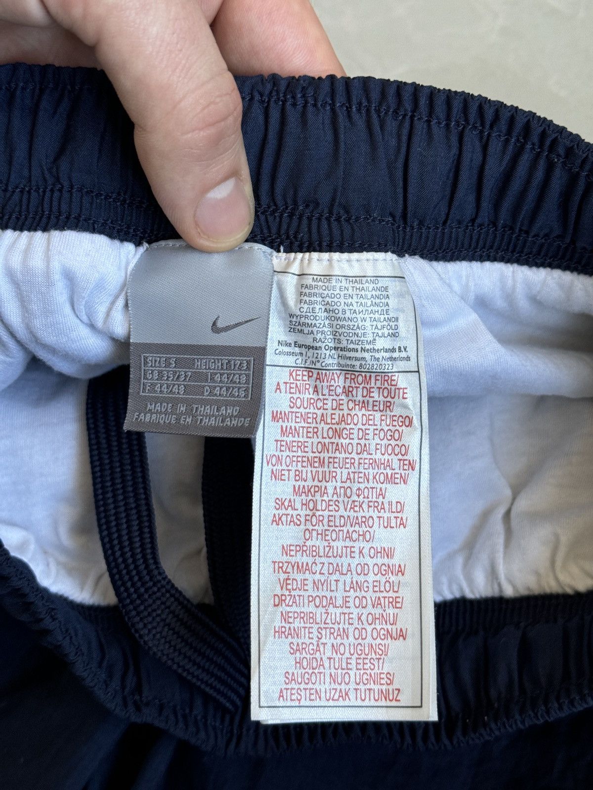 Nike Nike Vintage Nylon Track Pants 00s Small Swoosh Navy Size US 30 / EU 46 - 9 Thumbnail