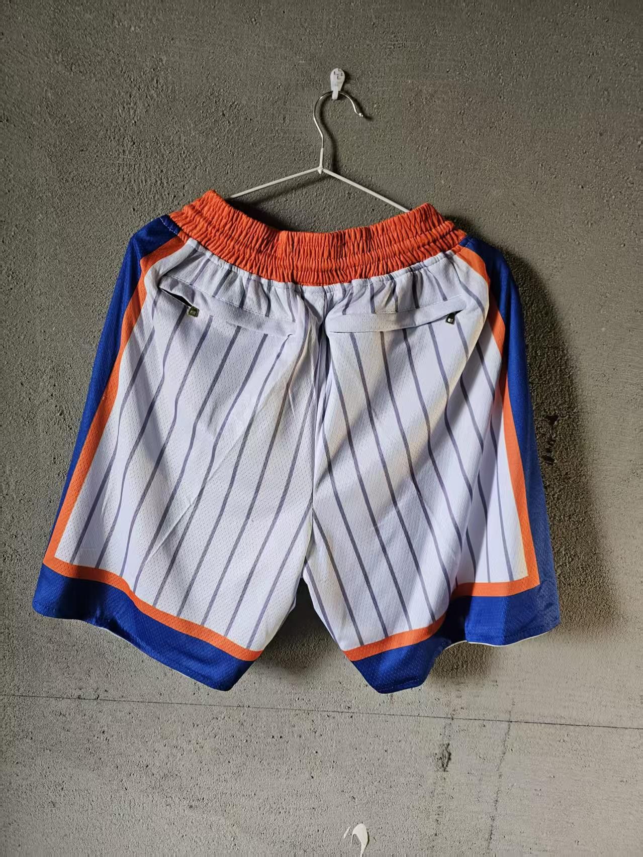 NBA New York Knicks Short Small Size Size US 32 / EU 48 - 5 Thumbnail
