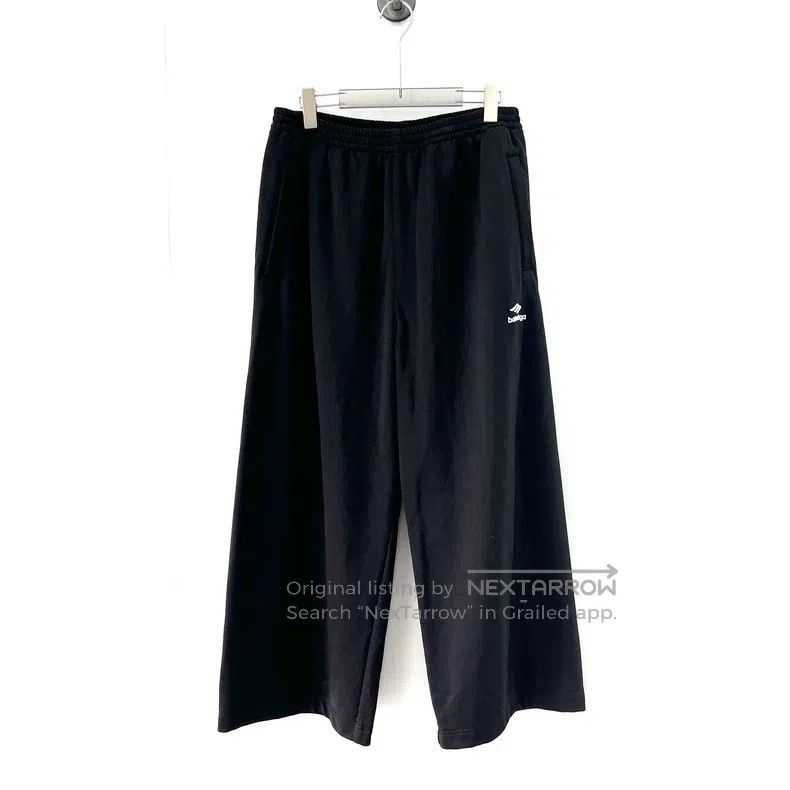 Balenciaga Balenciaga size L 3B Print Black Sweatpants Size US 27 - 1 Thumbnail