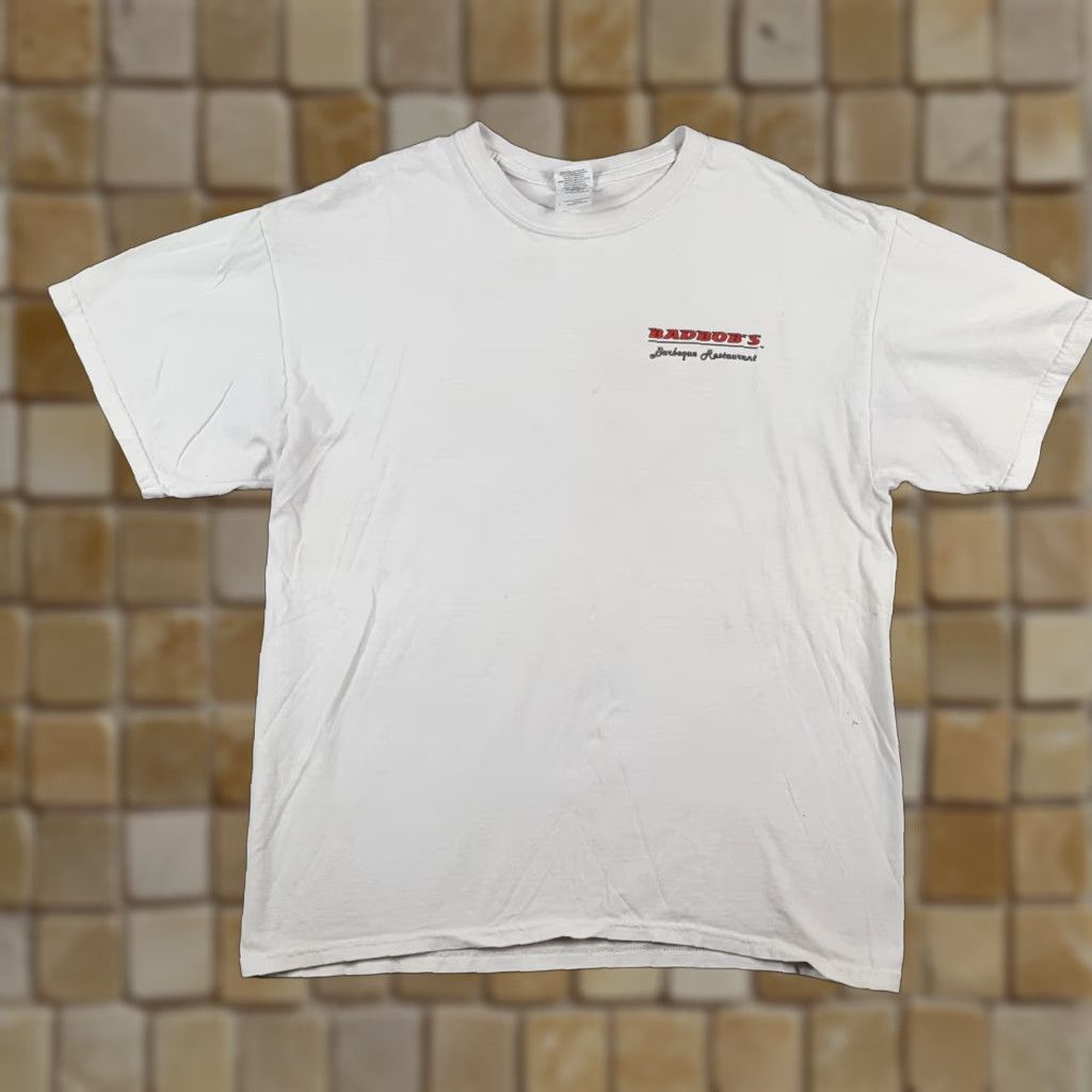 Gildan VINTAGE Gildan Funny Pig Butt BBQ T-Shirt Adult Large White 90s Retro Novelty Mens Size US L / EU 52-54 / 3 - 1 Thumbnail