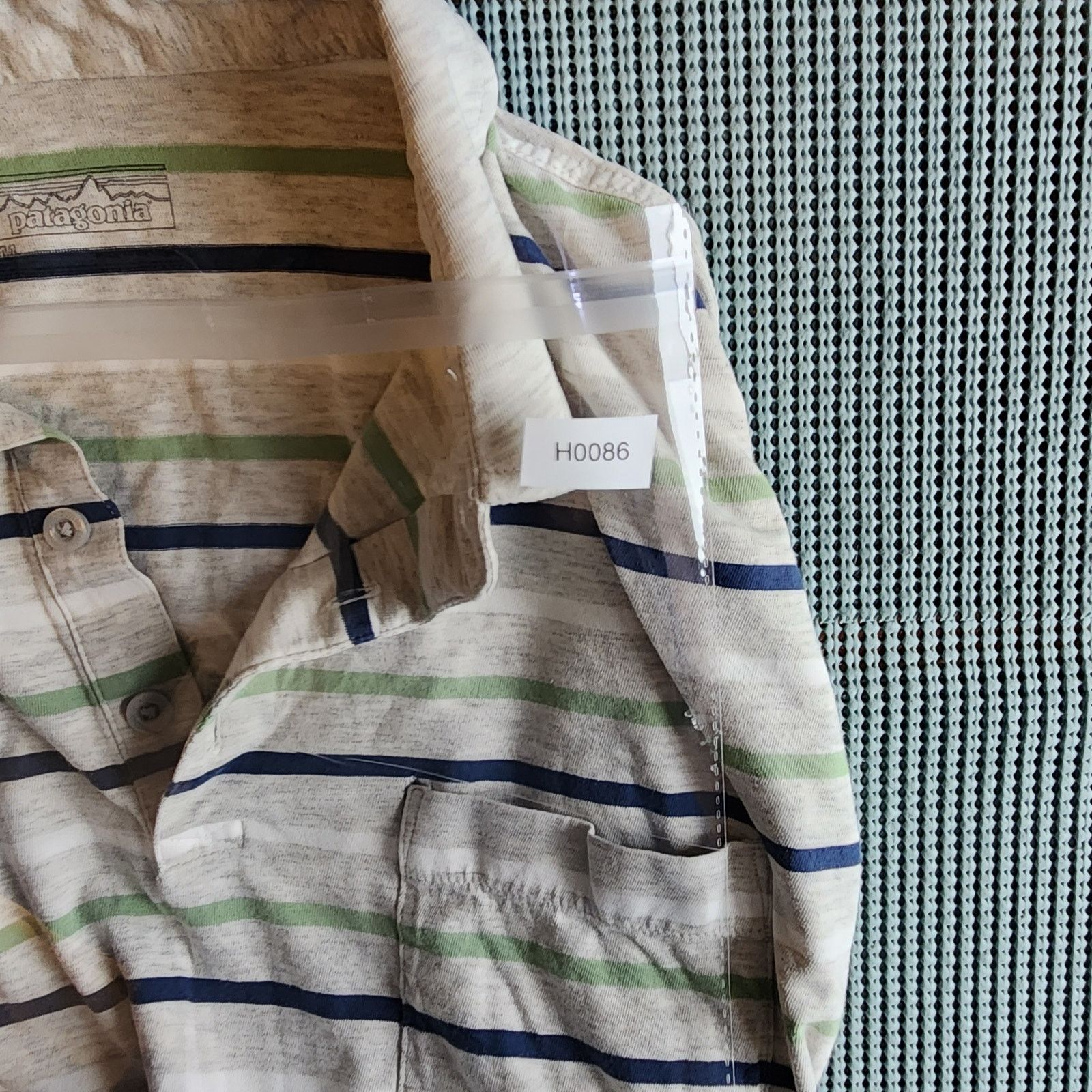 Patagonia Patagonia Men's M Polo Shirt 100% Organic Cotton Striped Size US M / EU 48-50 / 2 - 6 Thumbnail