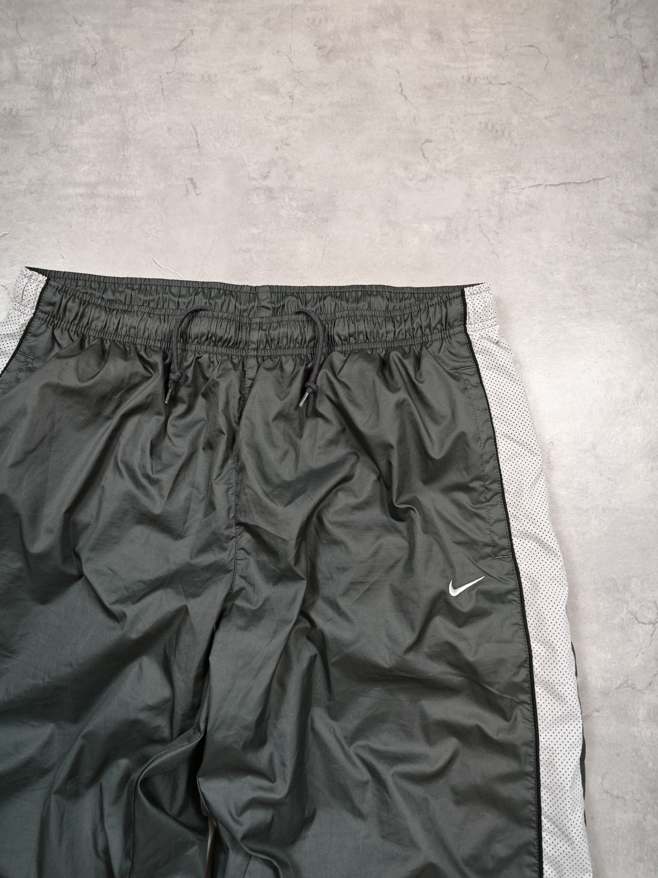 Nike Nike vintage pants Size US 36 / EU 52 - 2 Thumbnail