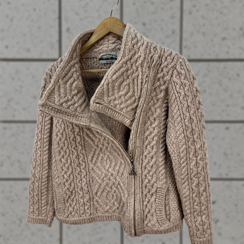 Vintage VINTAGE Aran Crafts Claddagh Side Zip Wool Cardigan XS Womens Beige Knit Biker, Cardigan, Sweater, Wool, Cable-Knit, Fall Winter, Regular, Women Size XS / US 0-2 / IT 36-38 - 1 Thumbnail
