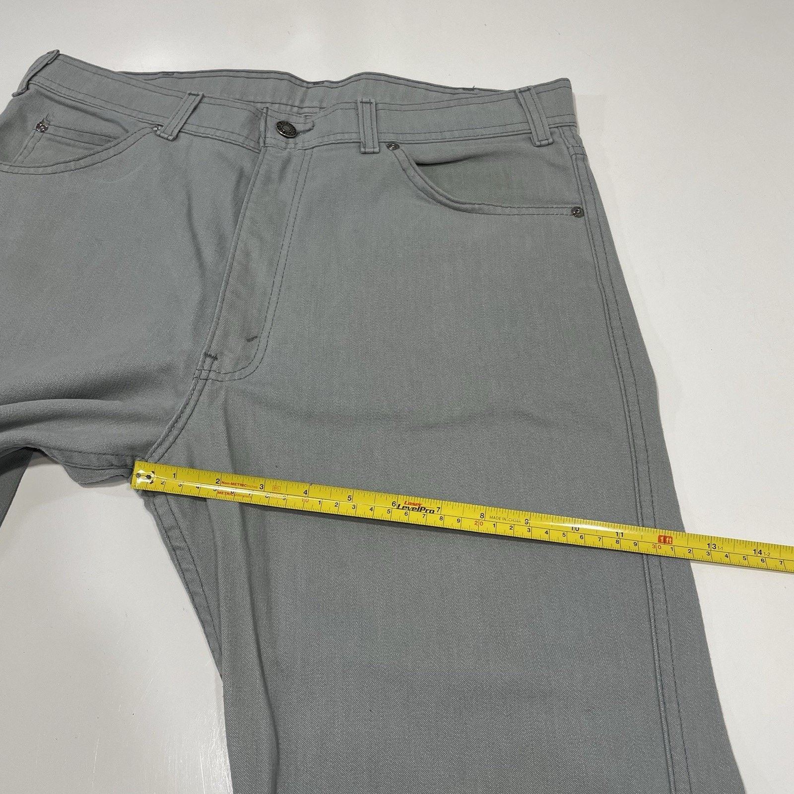 Levi's Vintage Levi's Men’s Gray Denim Jeans USA Made 36x32 Size US 36 / EU 52 - 4 Thumbnail