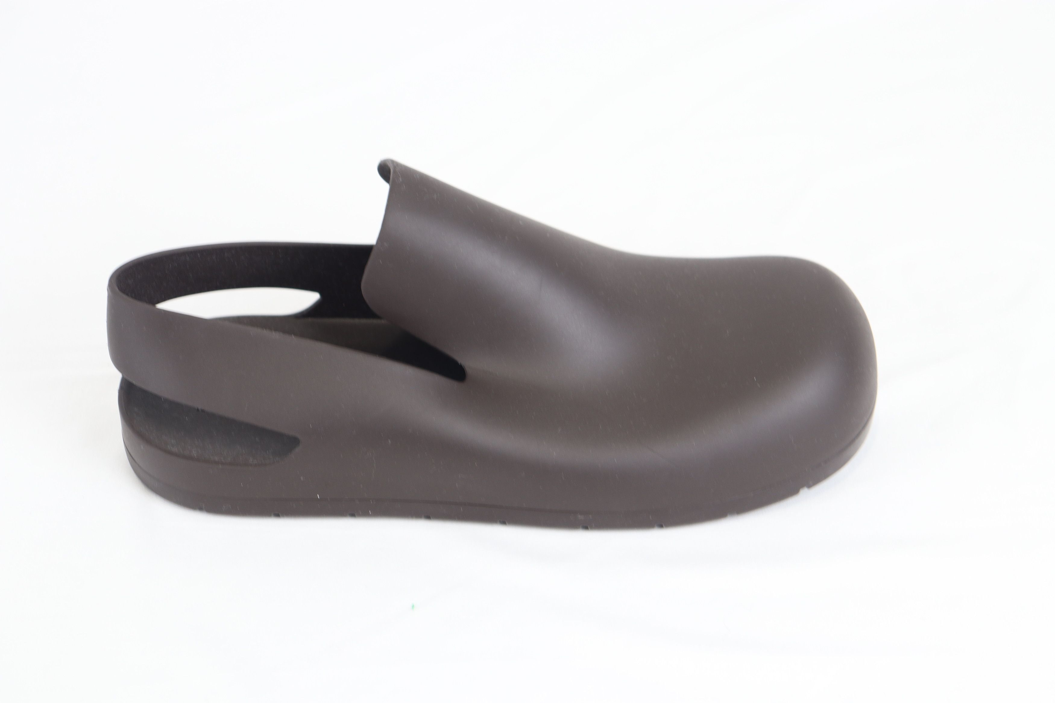 Bottega Veneta o1rshd11223 Puddle Sandal Matt Rubber in Fondant Size US 13 / EU 46 - 7 Thumbnail