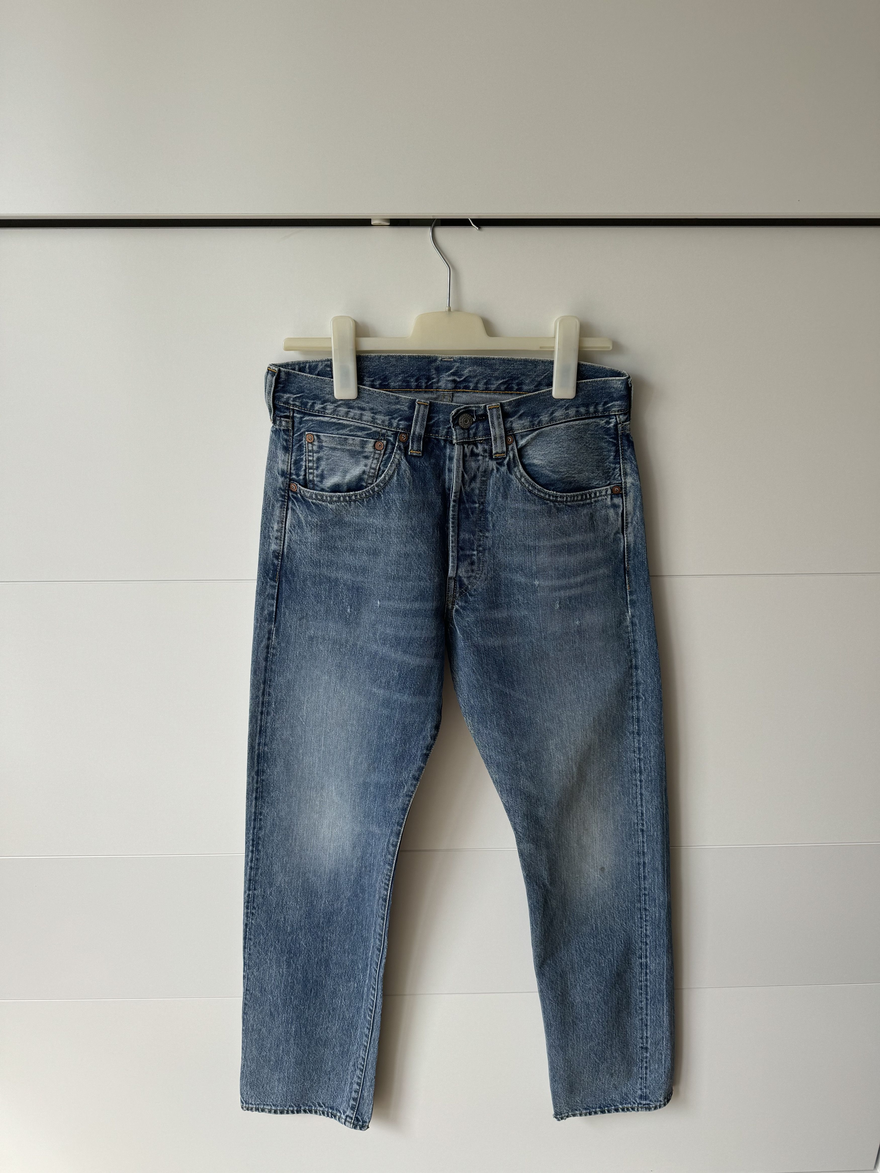Levi's Vintage Clothing [W30/L32] 1947 501 Jean (Beaches) Size US 30 / EU 46 - 1 Thumbnail
