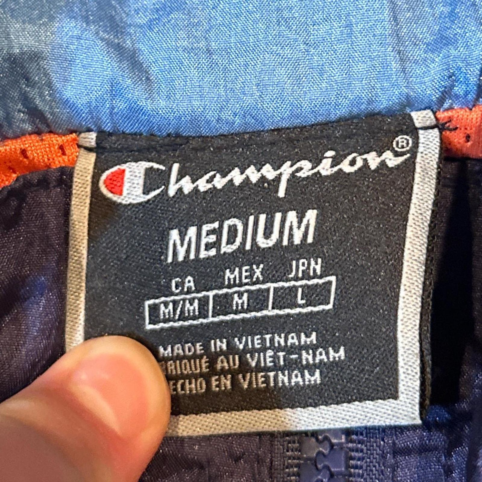 Champion Vintage 90s Navy Champion Zip-Up Windbreaker Size M Size US M / EU 48-50 / 2 - 4 Thumbnail
