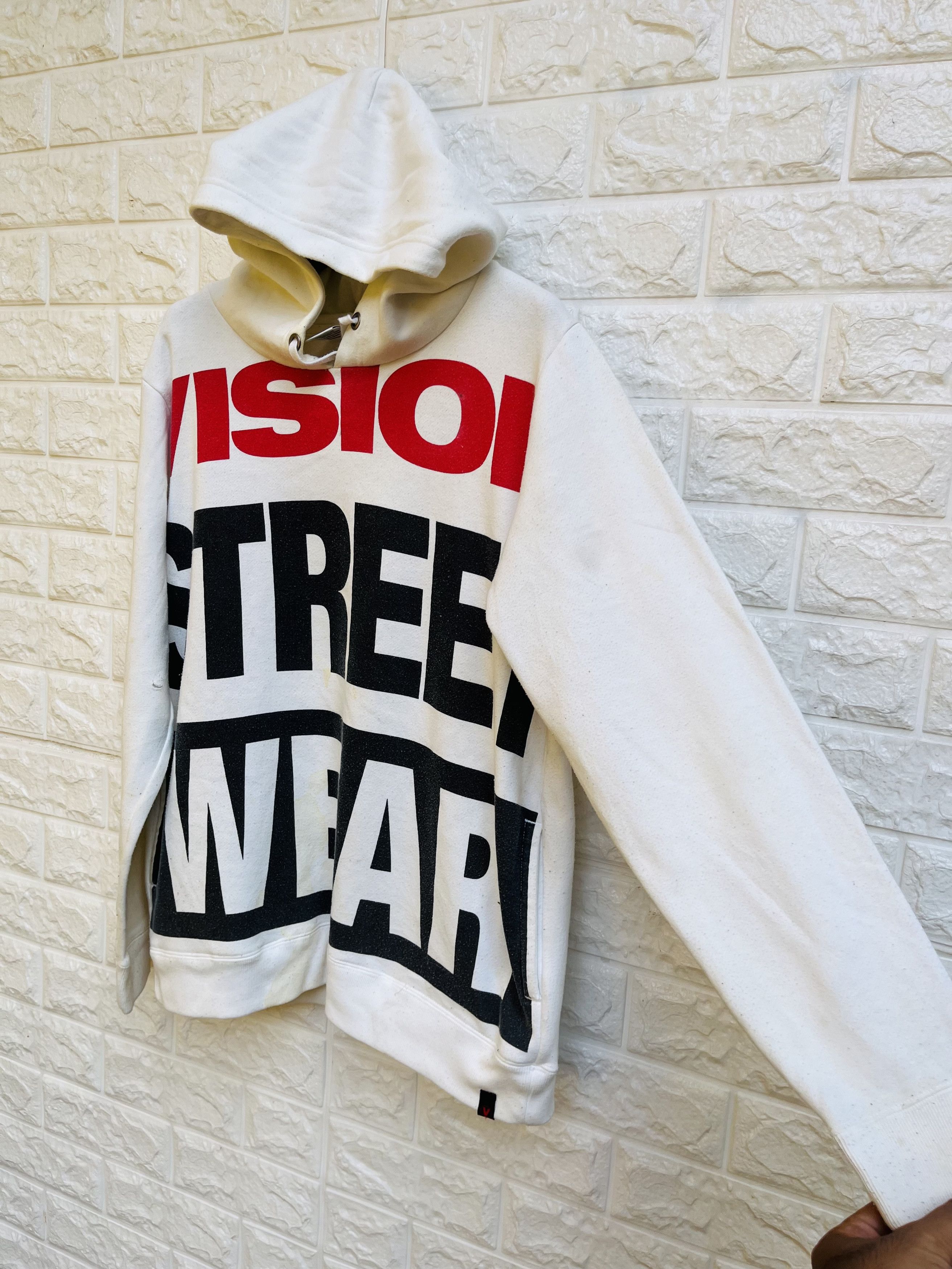 Japanese Brand × Vintage × Vision Streetwear Vintage Vision Streetwear Skateboard Big Logo Fullprint Size US M / EU 48-50 / 2 - 5 Thumbnail