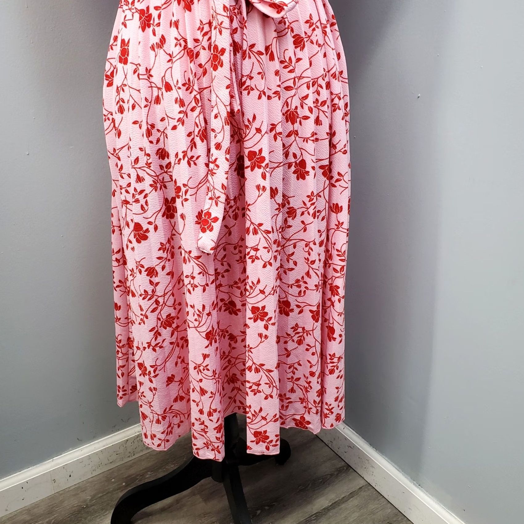 Pinko Lark + Grey Wrap Dress Womens Size M Pink & Red Floral Peasant Sleeve Tie Waist Knee Length V-Neck Short Sleeve Size M / US 6-8 / IT 42-44 - 6 Thumbnail