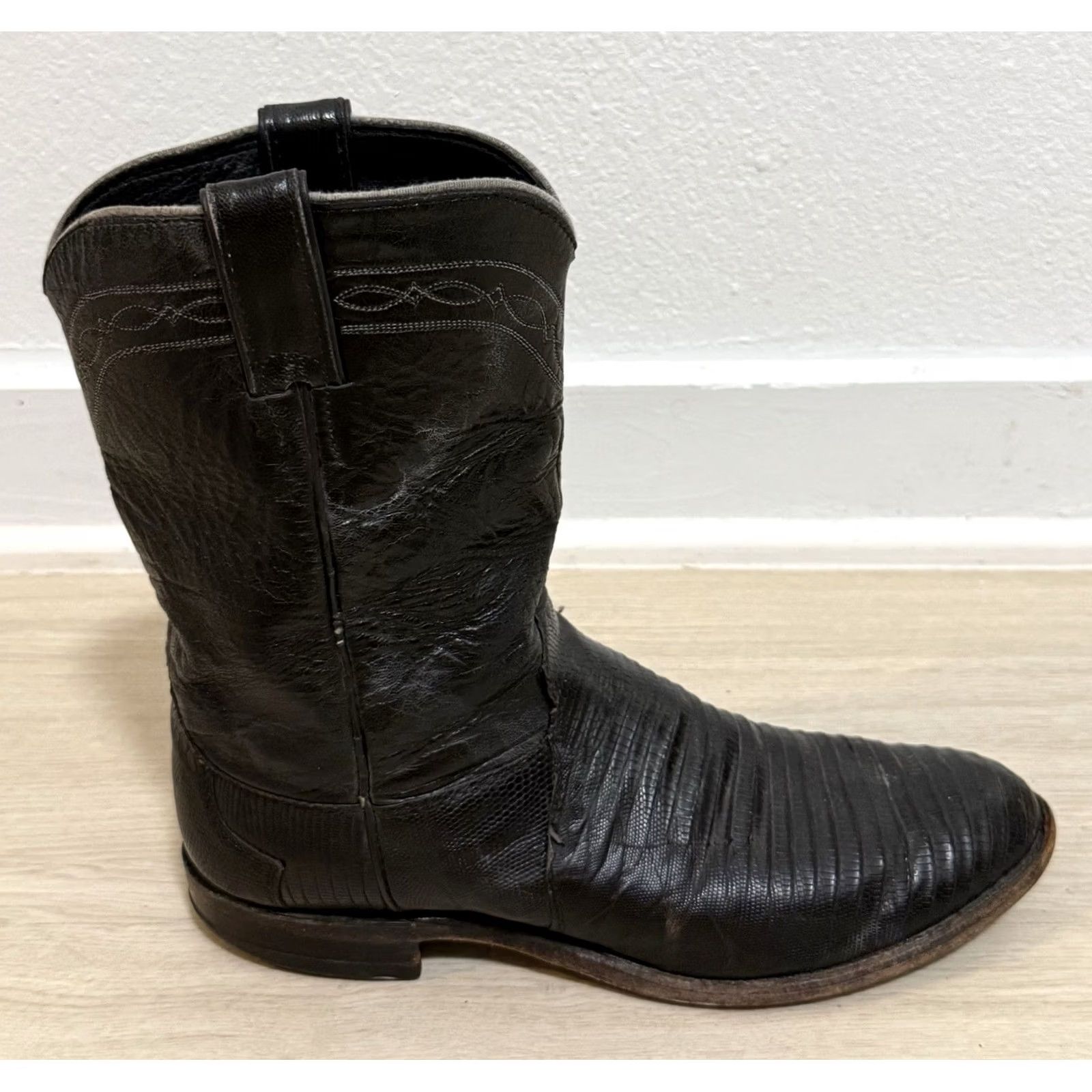 Justin Boots VINTAGE Justin Boots 3112 Cowboy Boot Mid-Calf Leather Black D Mens 10US 44EU Lizard Embroidered Western Cowboy Leather Outsole Boots Size US 10 / EU 43 - 6 Thumbnail