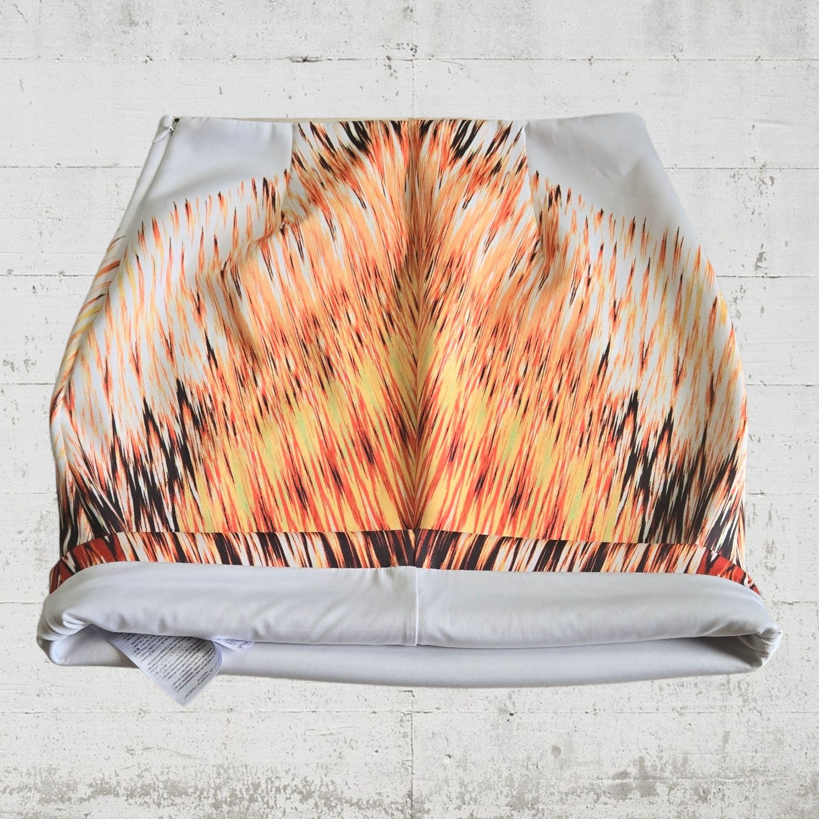 Guess Guess White Orange Fiery Pencil Skirt Size Medium Size 30" / US 8 / IT 44 - 7 Thumbnail