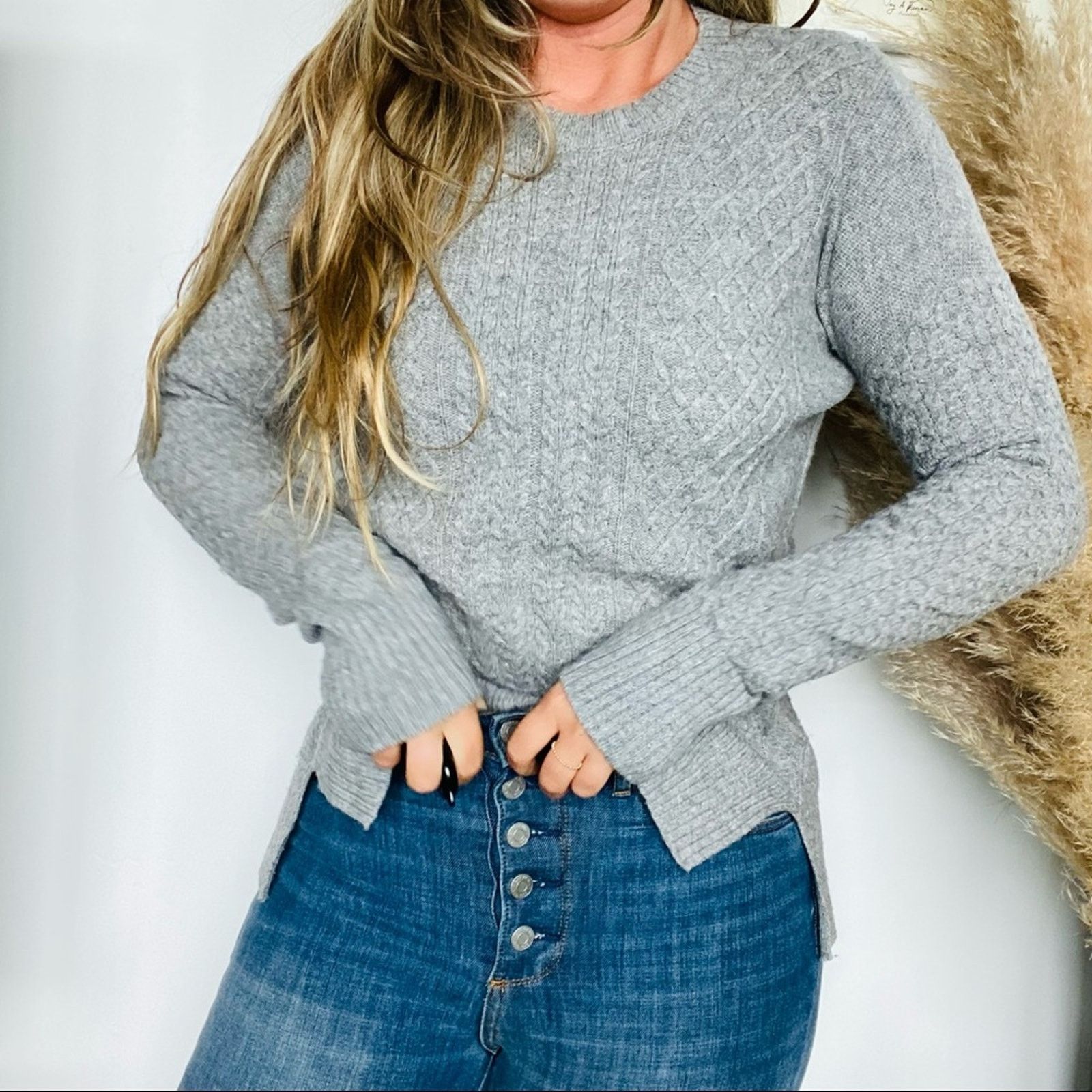 Banana Republic BANANA REPUBLIC Grey Cable Knit Slit Cozy Pullover Sweater Size XS / US 0-2 / IT 36-38 - 9 Thumbnail