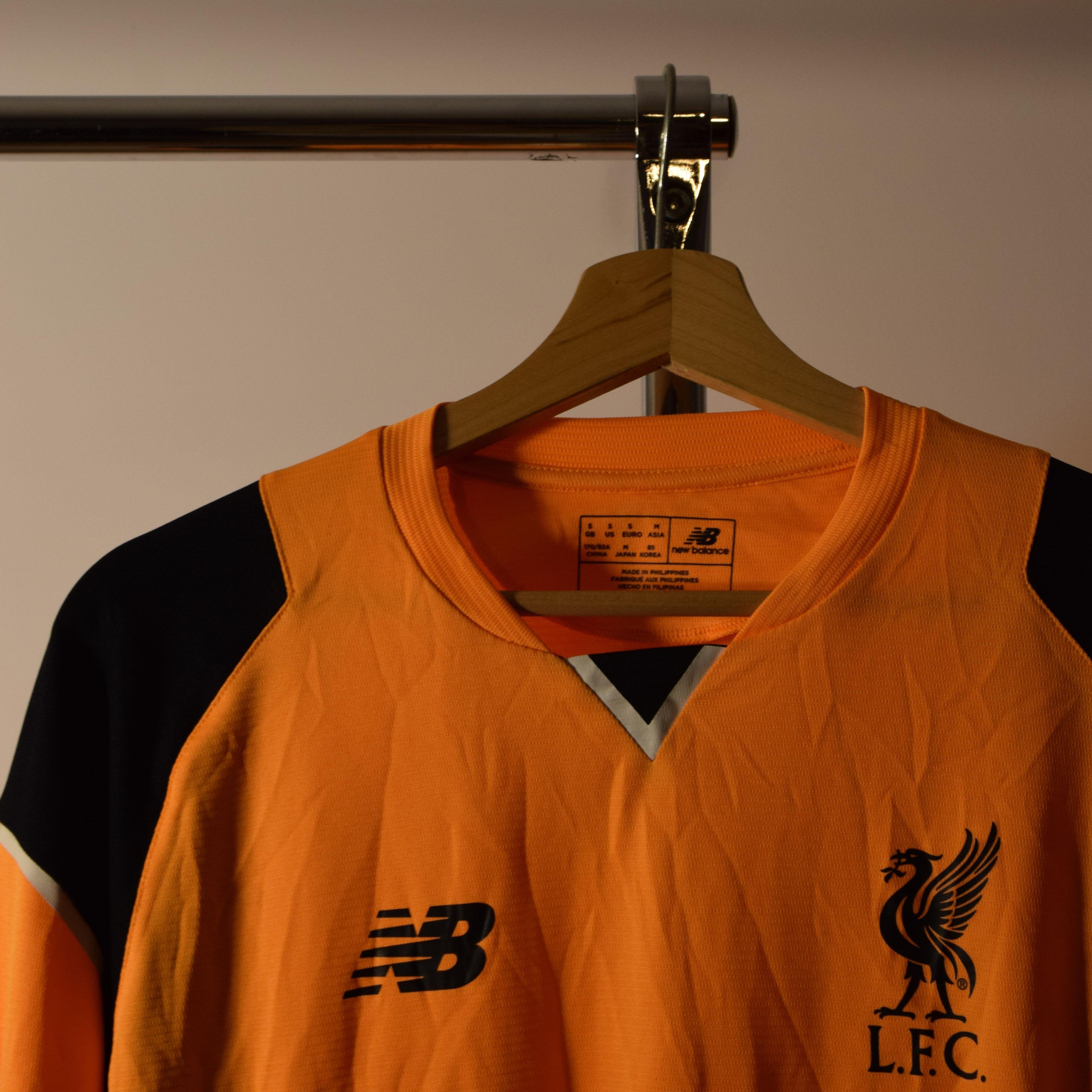 New Balance New Balance Liverpool 17/18 3rd Soccer Long Sleeve S/M Size US S / EU 44-46 / 1 - 5 Thumbnail