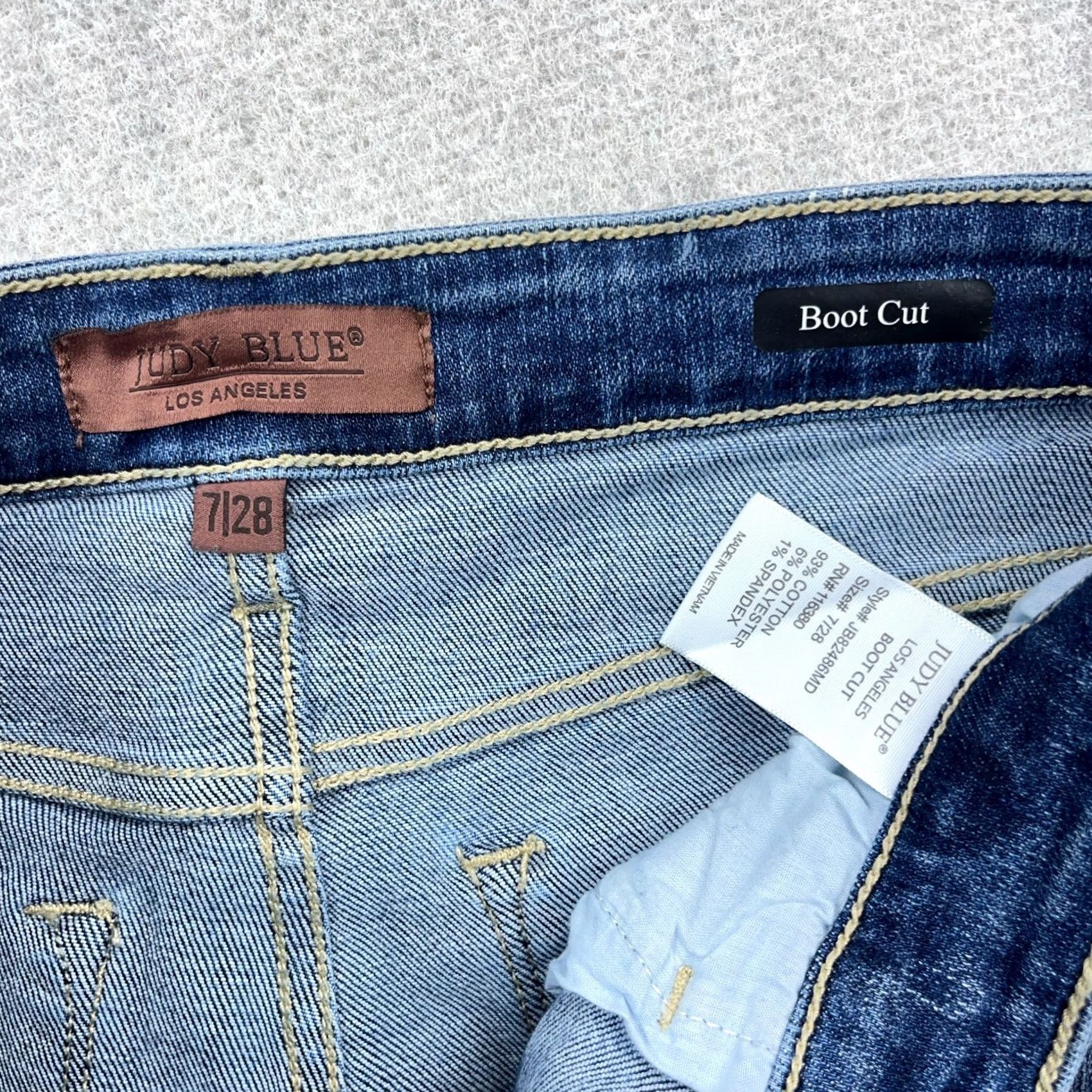 Vintage Judy Blue Jeans Women Bootcut 28 Blue Denim Distressed Stretch 5-Pocket Pocketed Regular Mid Rise Size 28" / US 6 / IT 42 - 3 Thumbnail