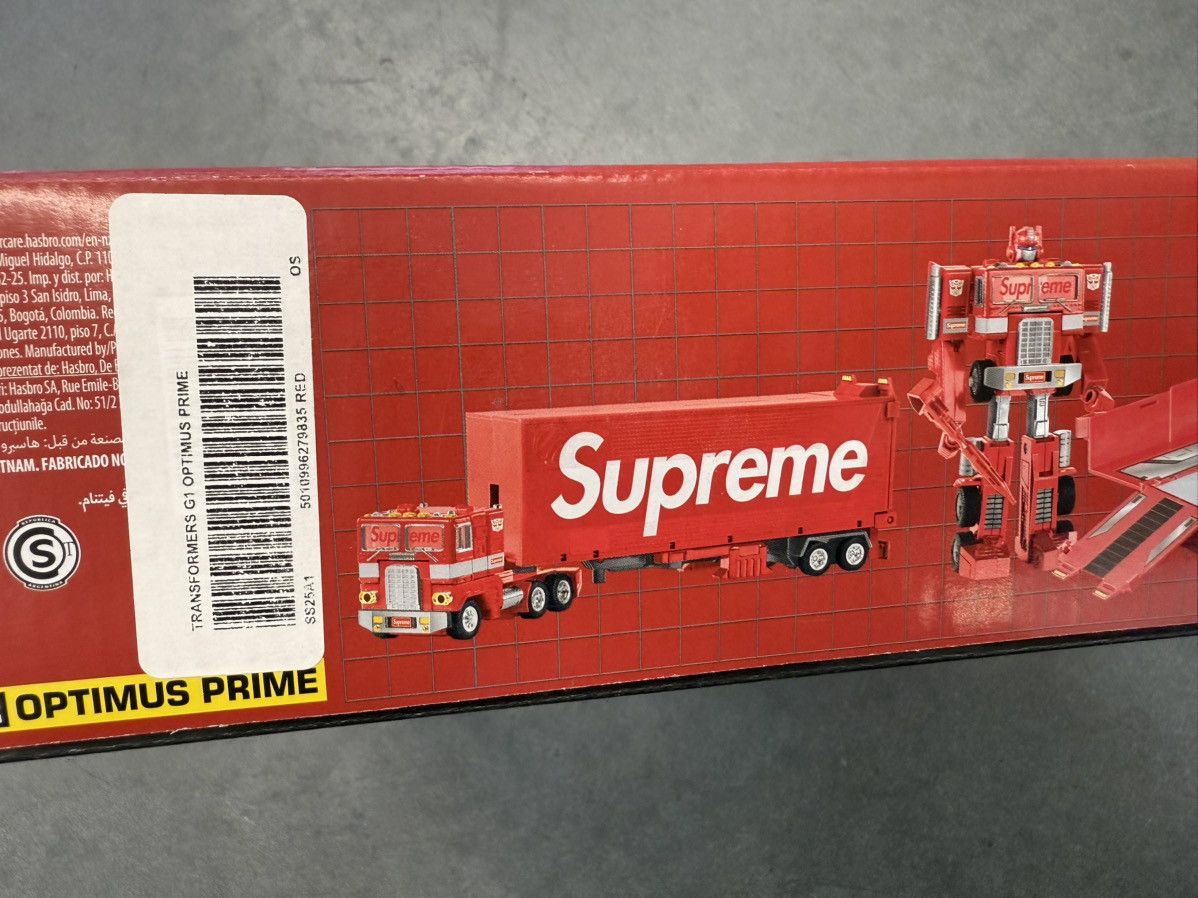 Supreme SS25 Supreme Transformers G1 Optimus Prime Figure Size ONE SIZE - 9 Thumbnail