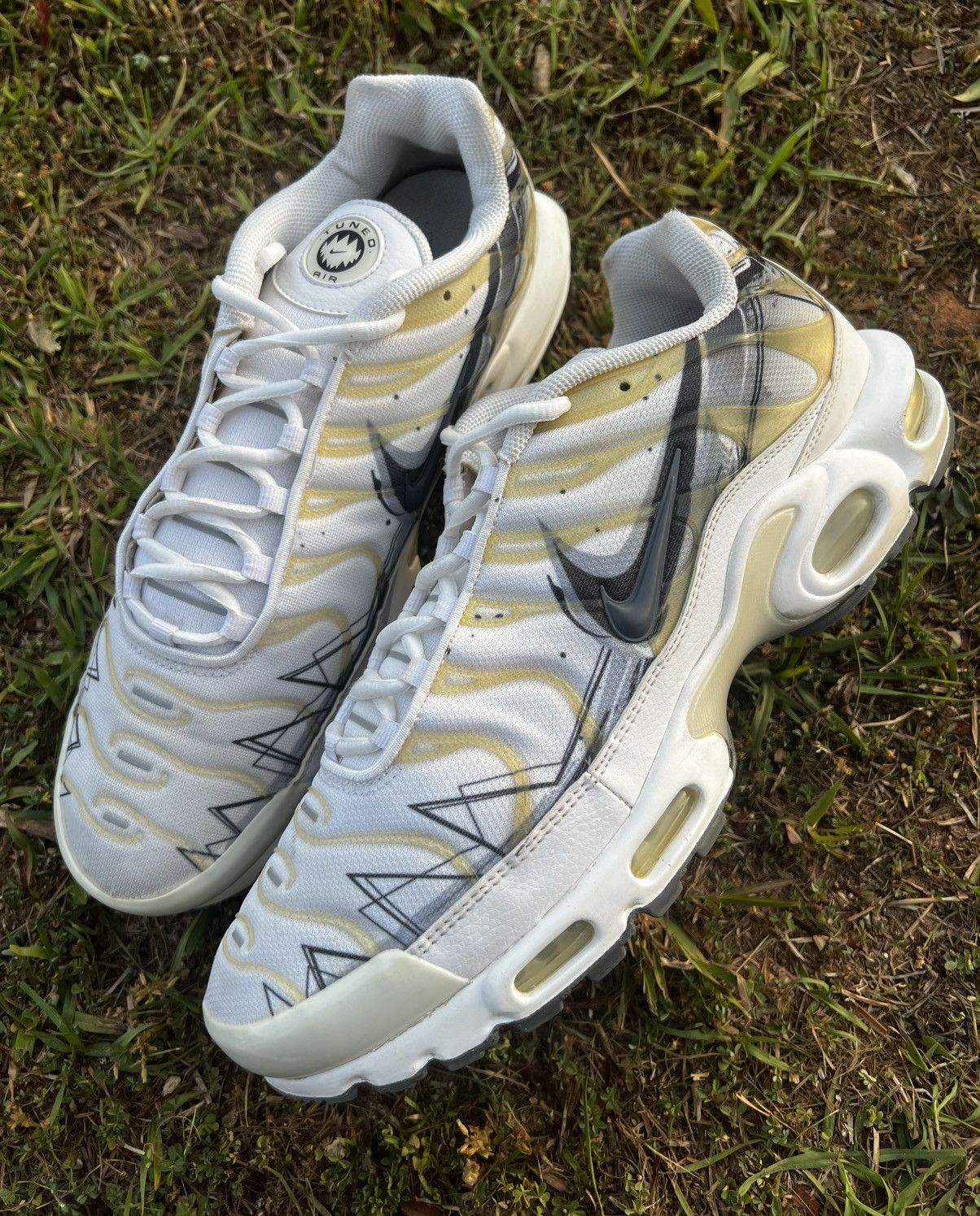Nike CLEAN Nike Air Max Plus size 12 Mens La Requin White shoes Size US 12 / EU 45 - 1 Thumbnail