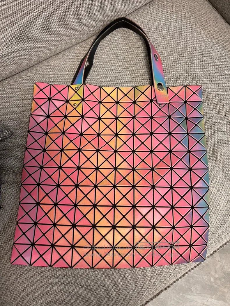 Issey Miyake Issey Miyake Pink Gradient Quilted Bag Size ONE SIZE - 2 Thumbnail