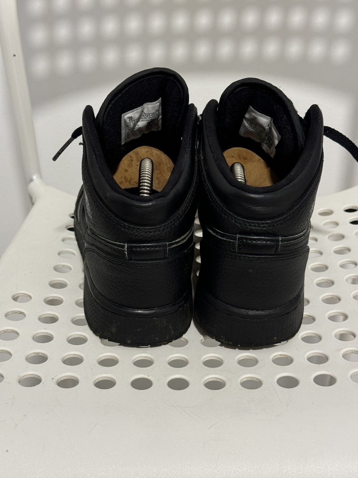 Nike Nike Air Jordan 1 Mid 554724-091 Black Size US 6 / IT 36 - 3 Thumbnail