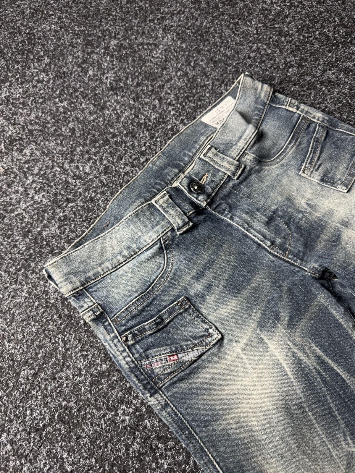 Diesel 00s Diesel JEGONFIRE Moto Faded Denim Jeans Slim Straight Size 27" / US 4 / IT 40 - 7 Thumbnail