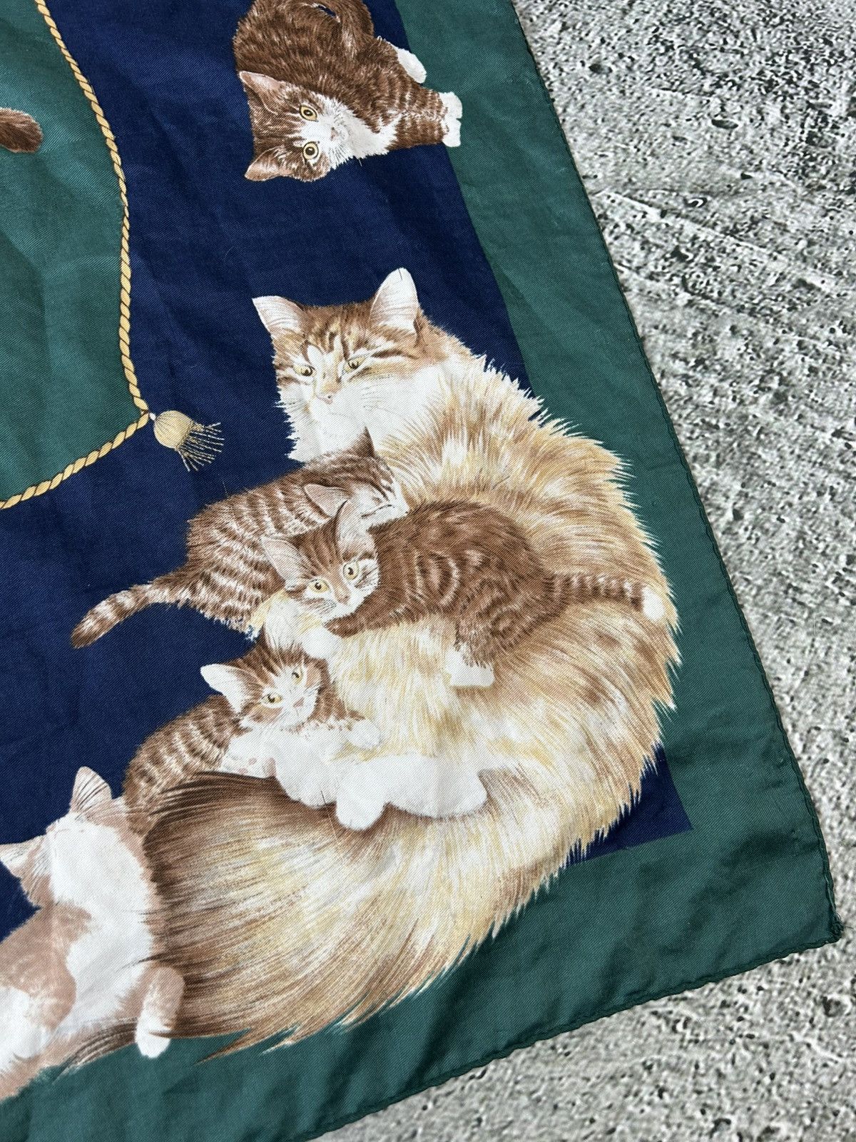 Vintage Vintage scarf cats fullprint shawl Size ONE SIZE - 6 Thumbnail