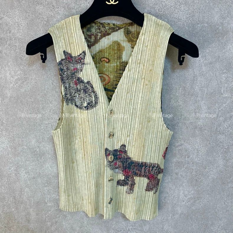Issey Miyake Issey Miyake size:3 Yellow pleated tiger-cat vest Size XS / US 0-2 / IT 36-38 - 2 Thumbnail