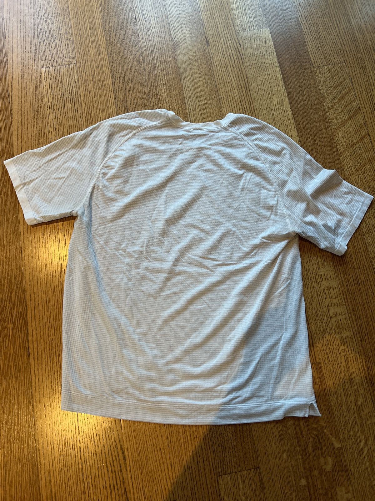 Lululemon Metal Vent Tech Short-Sleeve Shirt Size US S / EU 44-46 / 1 - 3 Thumbnail