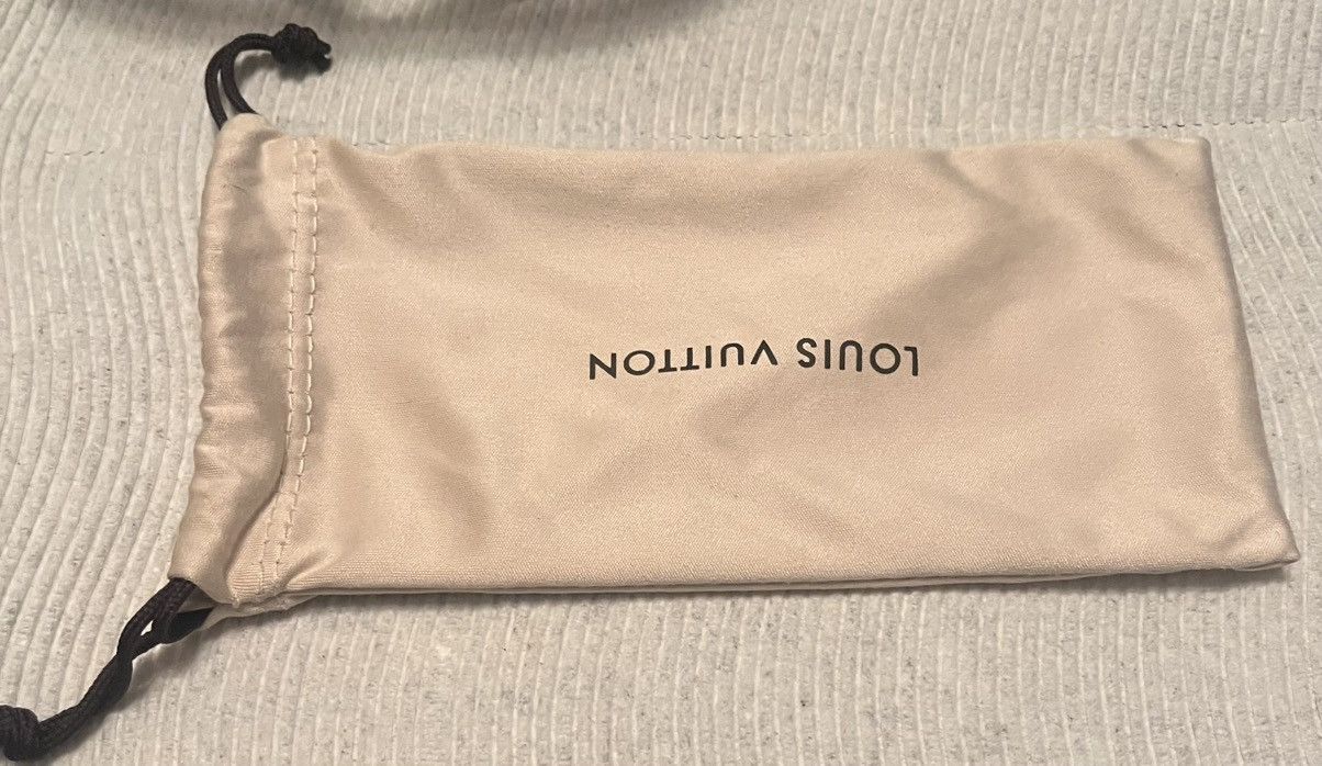 Louis Vuitton Louis Vuitton glasses Size 38 - 9 Thumbnail