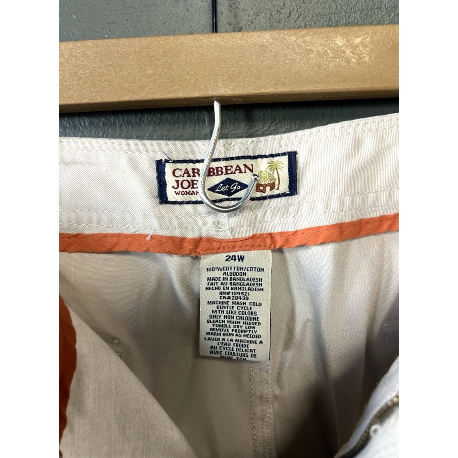 Vintage Caribbean Joe Womens Chino Shorts White 24W NWT Size 24W Regular Small? Size 42" / US 20 - 3 Thumbnail