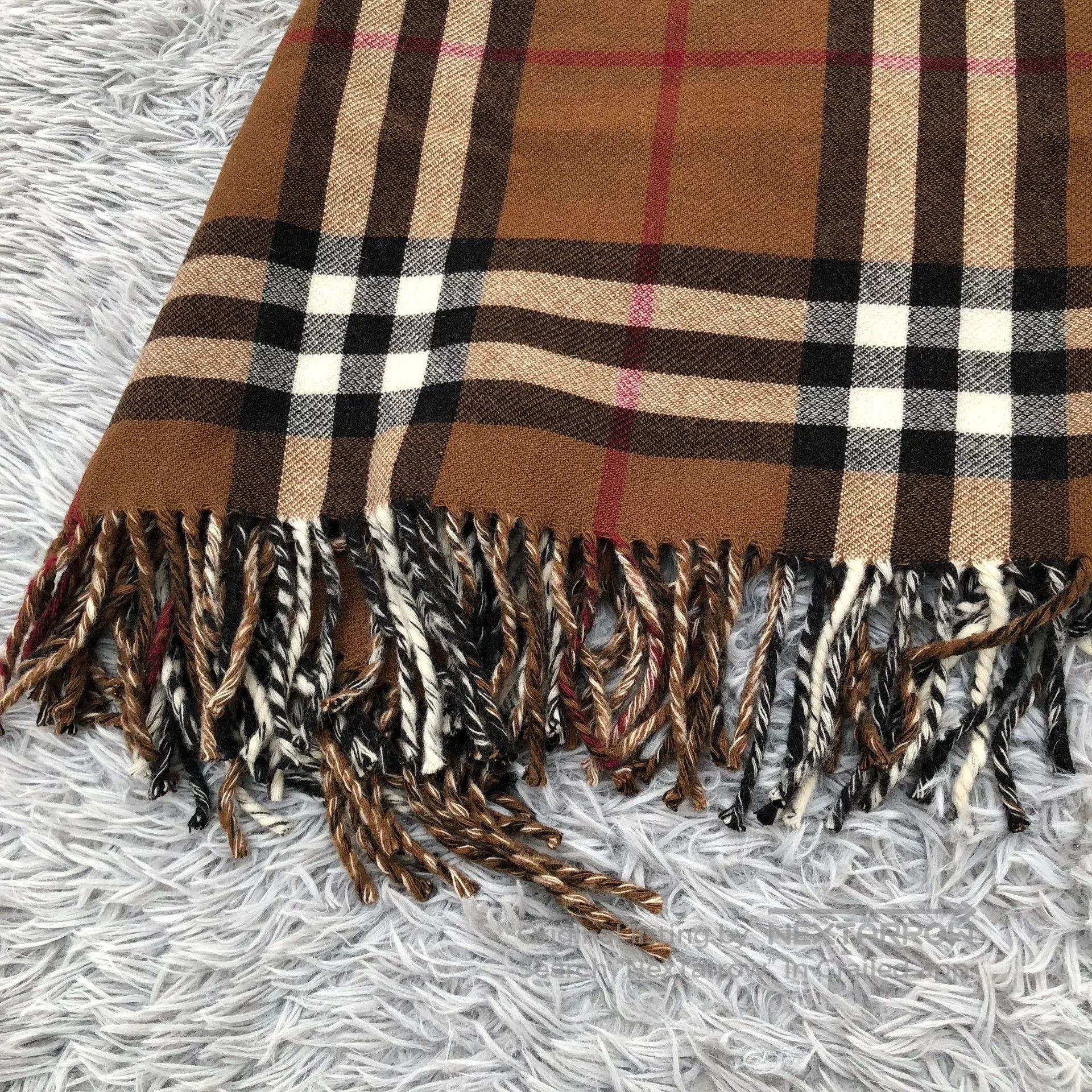 Burberry Burberry Plaid Wool Wrap Cape Scarf. Size ONE SIZE - 4 Thumbnail