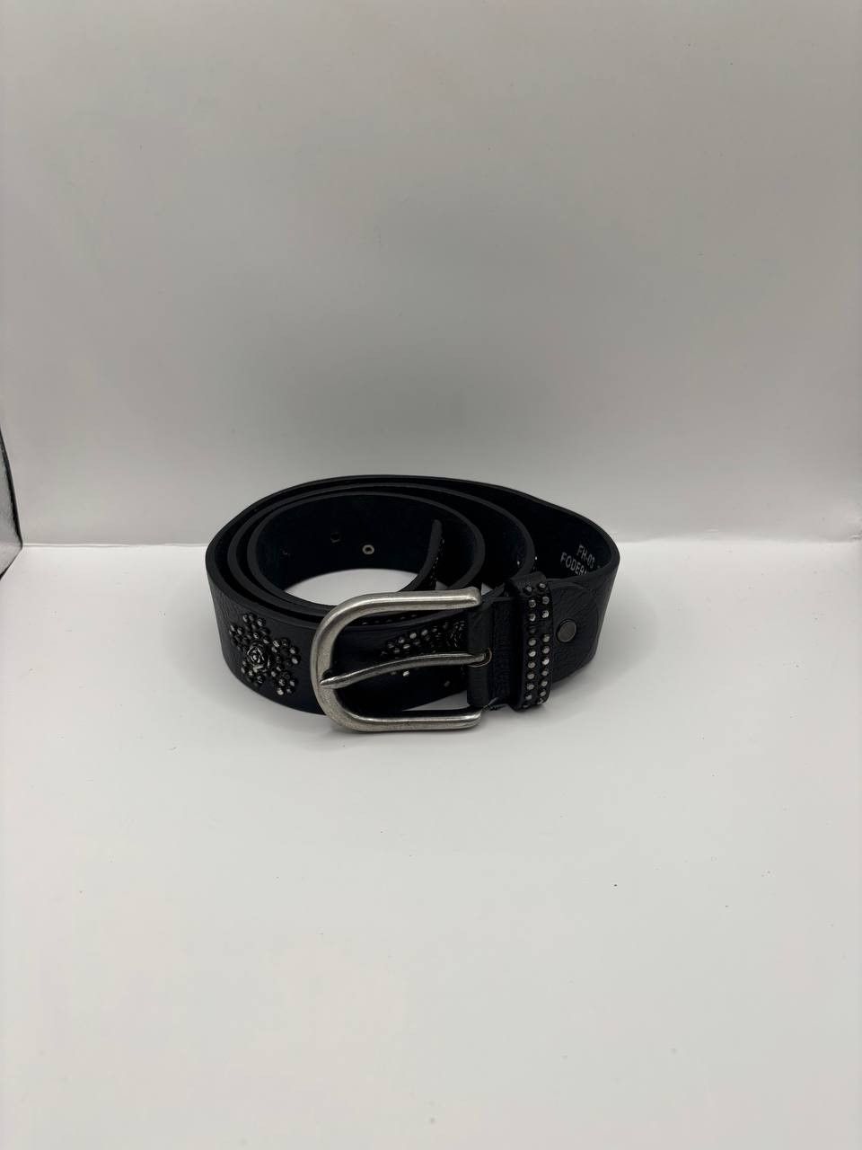 Vintage Y2K Floral Studded Leather Belt - Black Size ONE SIZE - 2 Thumbnail