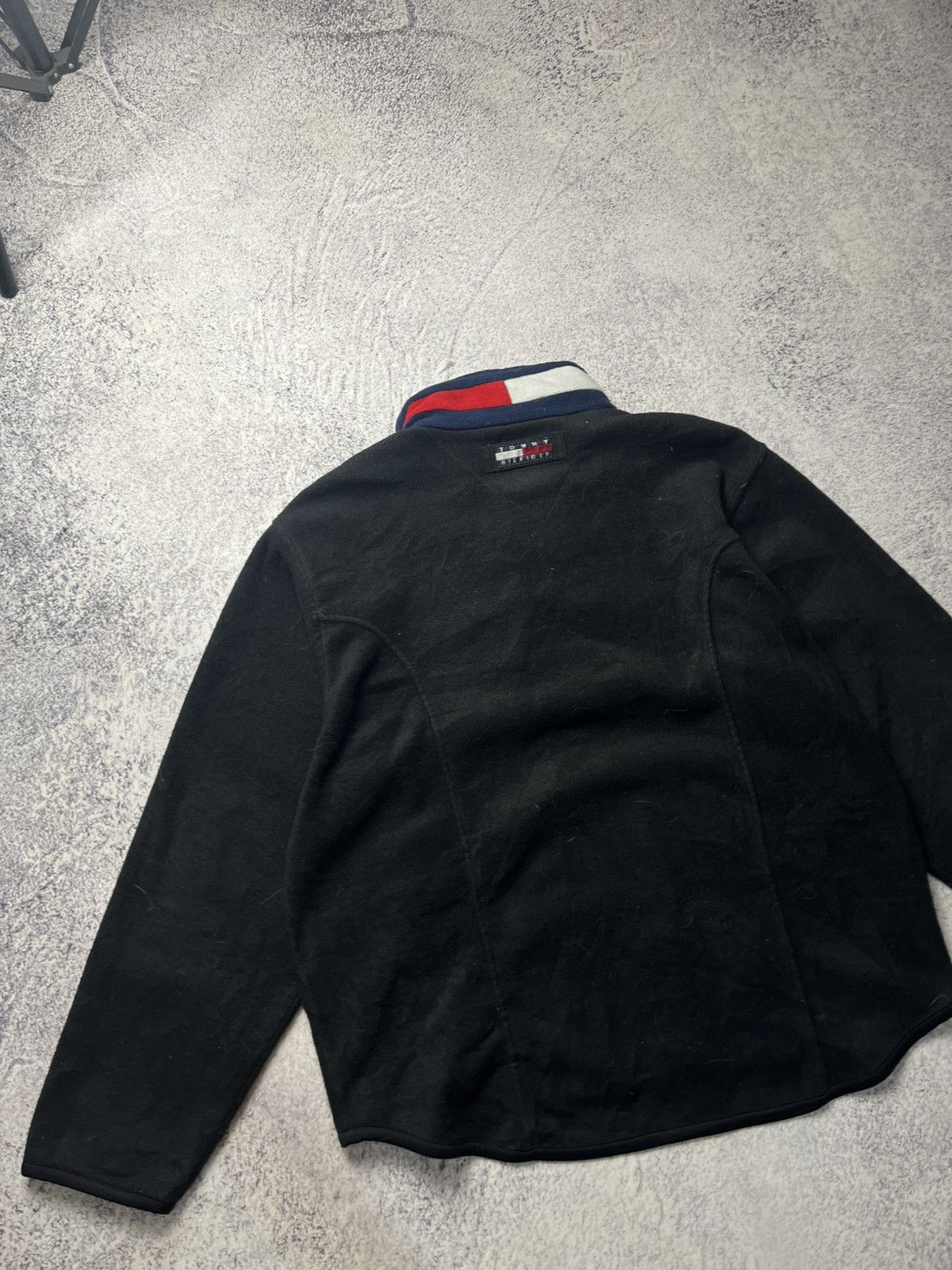Other Vintage Tommy Hilfiger Fleece Jacket Big Logo Y2K Size US L / EU 52-54 / 3 - 20 Thumbnail