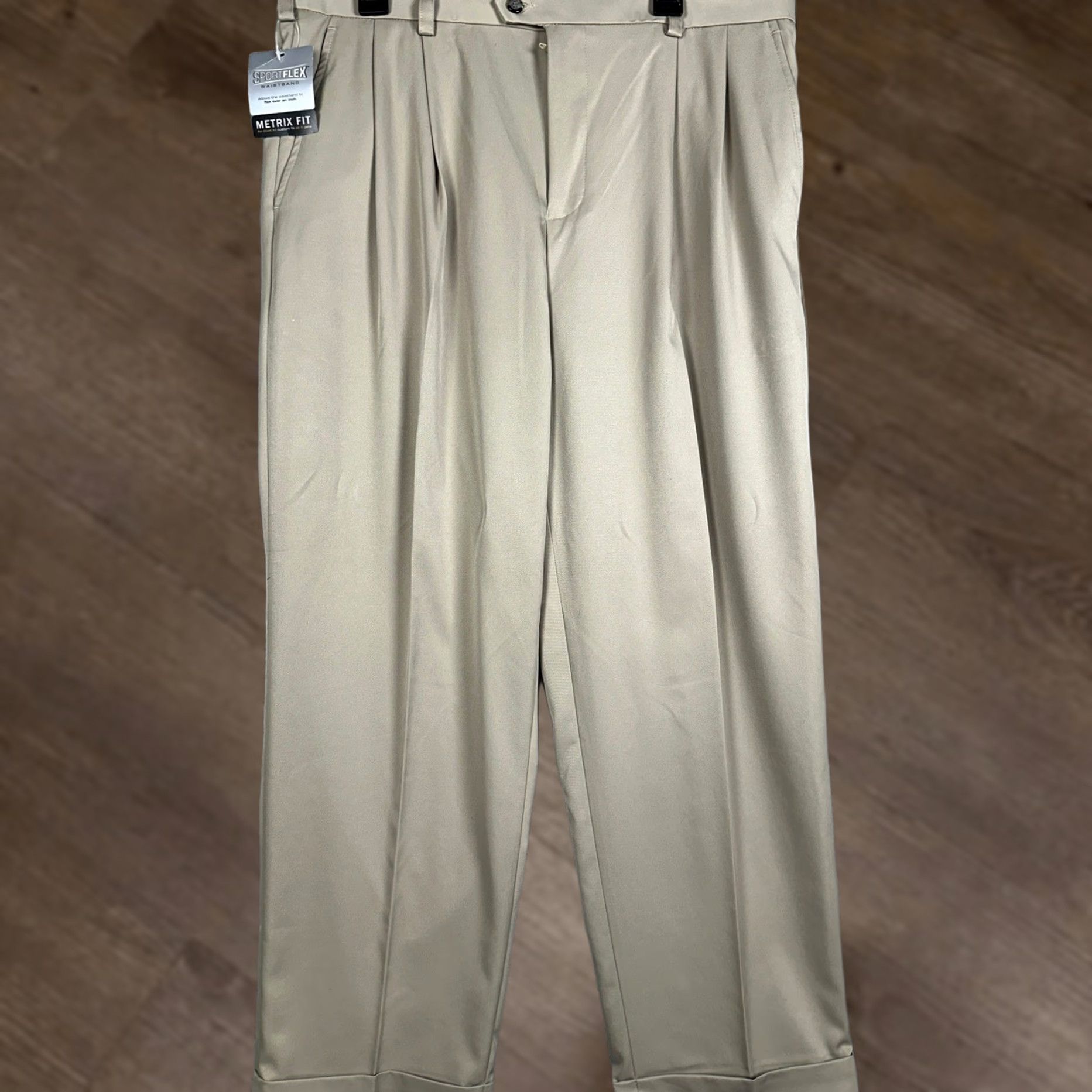 Izod IZOD Pants Mens 38x30 Tan Sportflex Metrix Fit Dress Performance Pleated Size US 38 / EU 54 - 1 Thumbnail