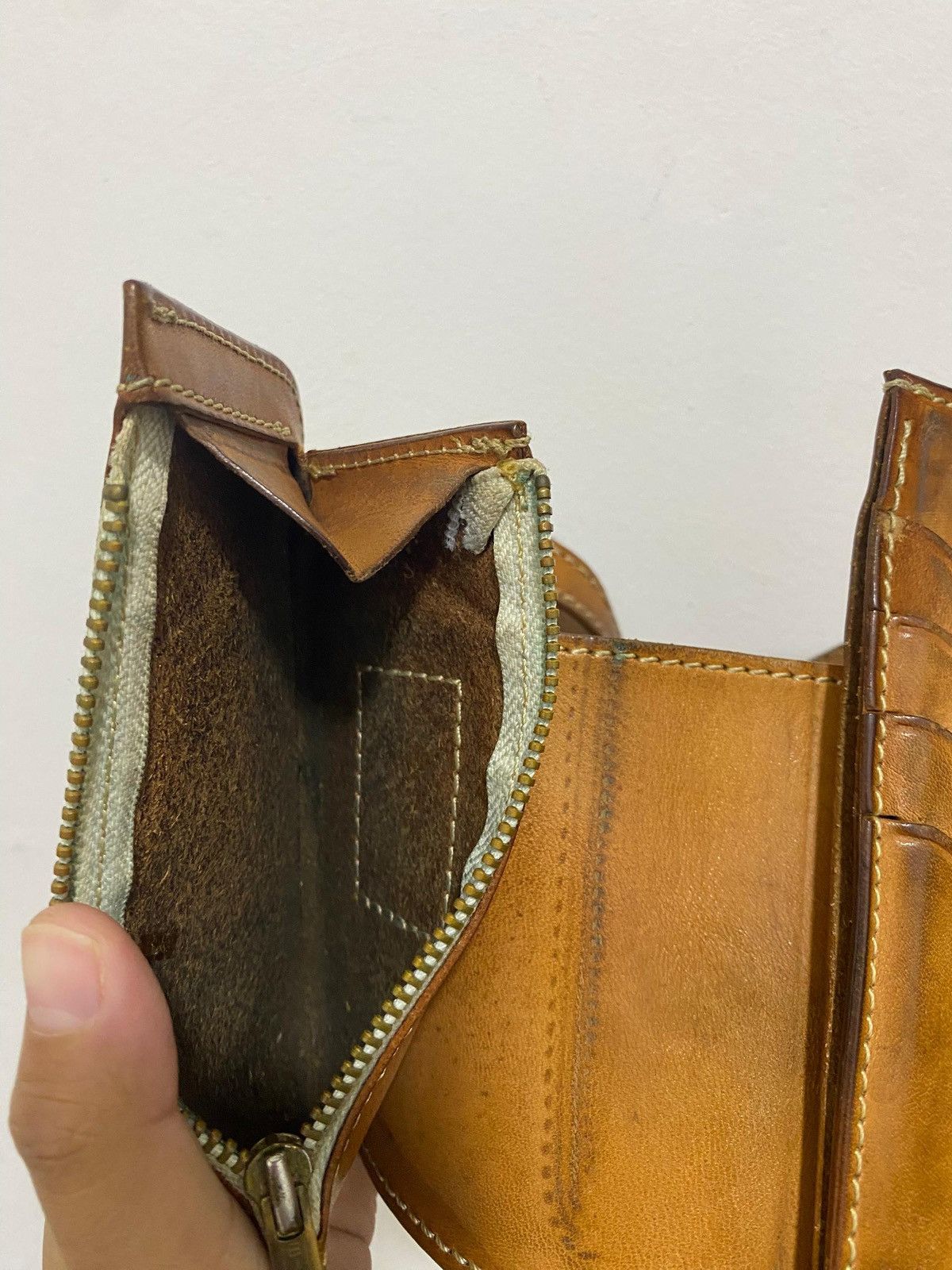 The Flat Head The Flat Head Leather Wallet – Beautiful Patina Aging Size ONE SIZE - 4 Thumbnail