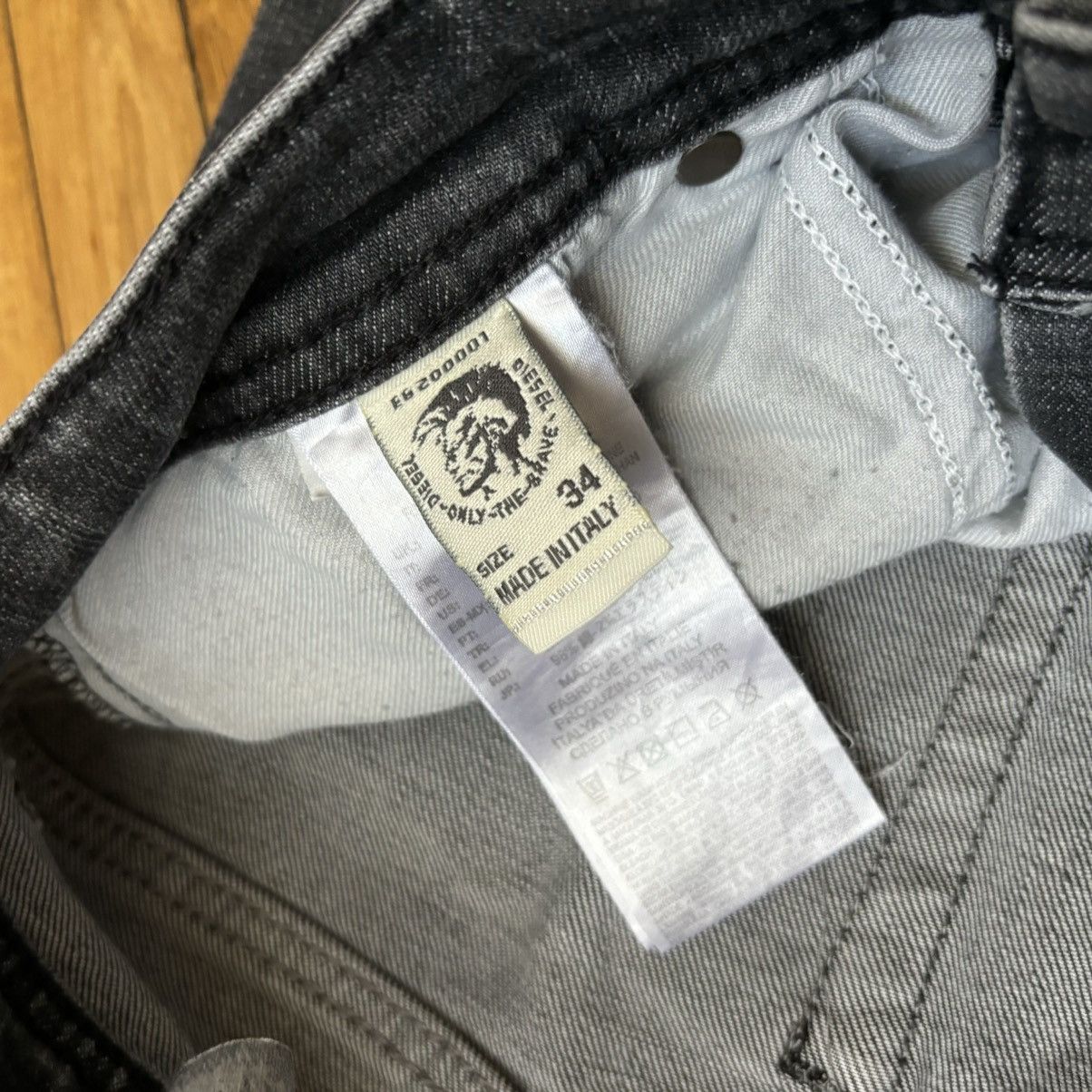 Diesel × Diesel Black Gold Distressed Diesel Denim Jeans Made in Italy Size US 34 / EU 50 - 7 Thumbnail