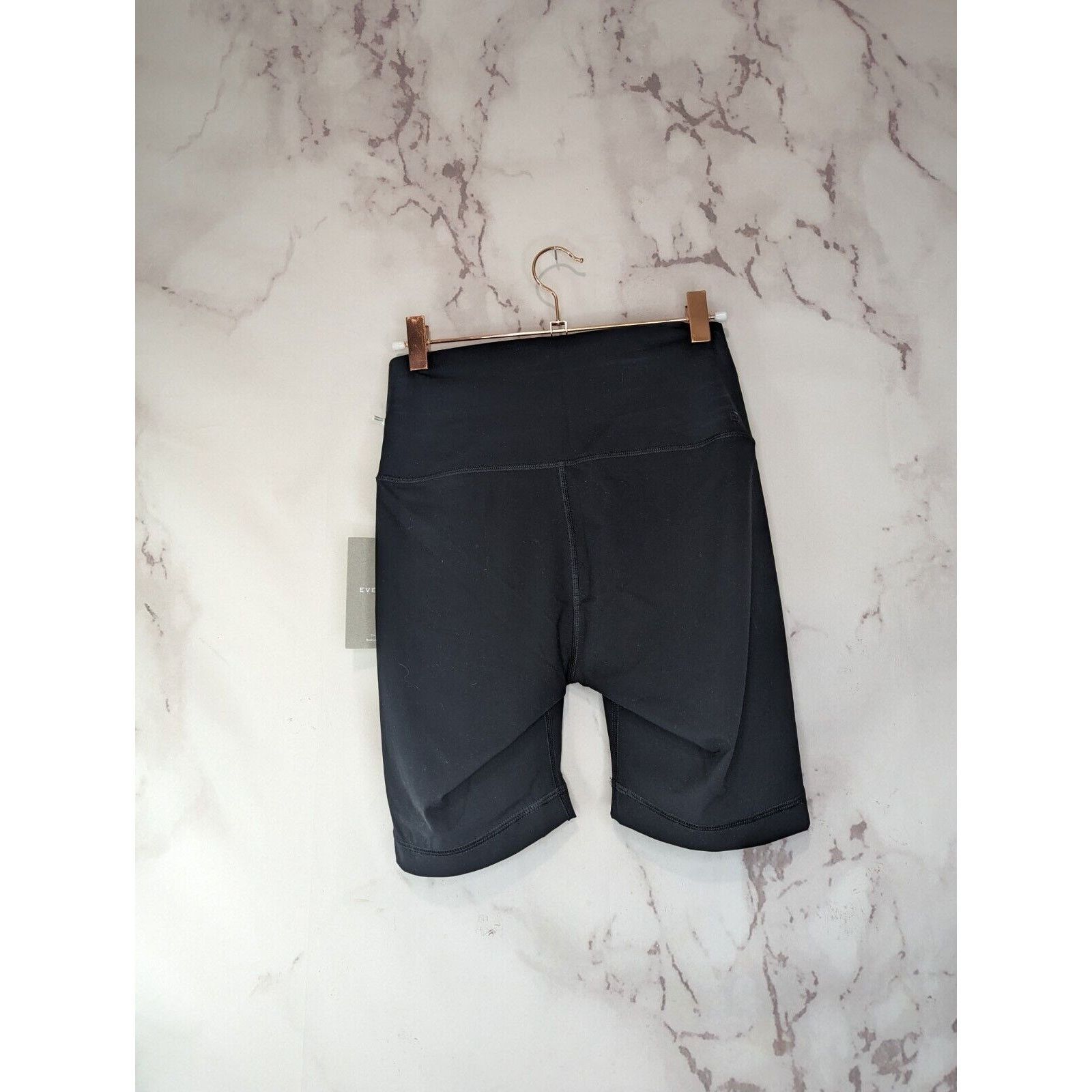 Everlane Everlane Shorts Women Medium Black Perform Bike High Rise Size 30" / US 8 / IT 44 - 5 Thumbnail