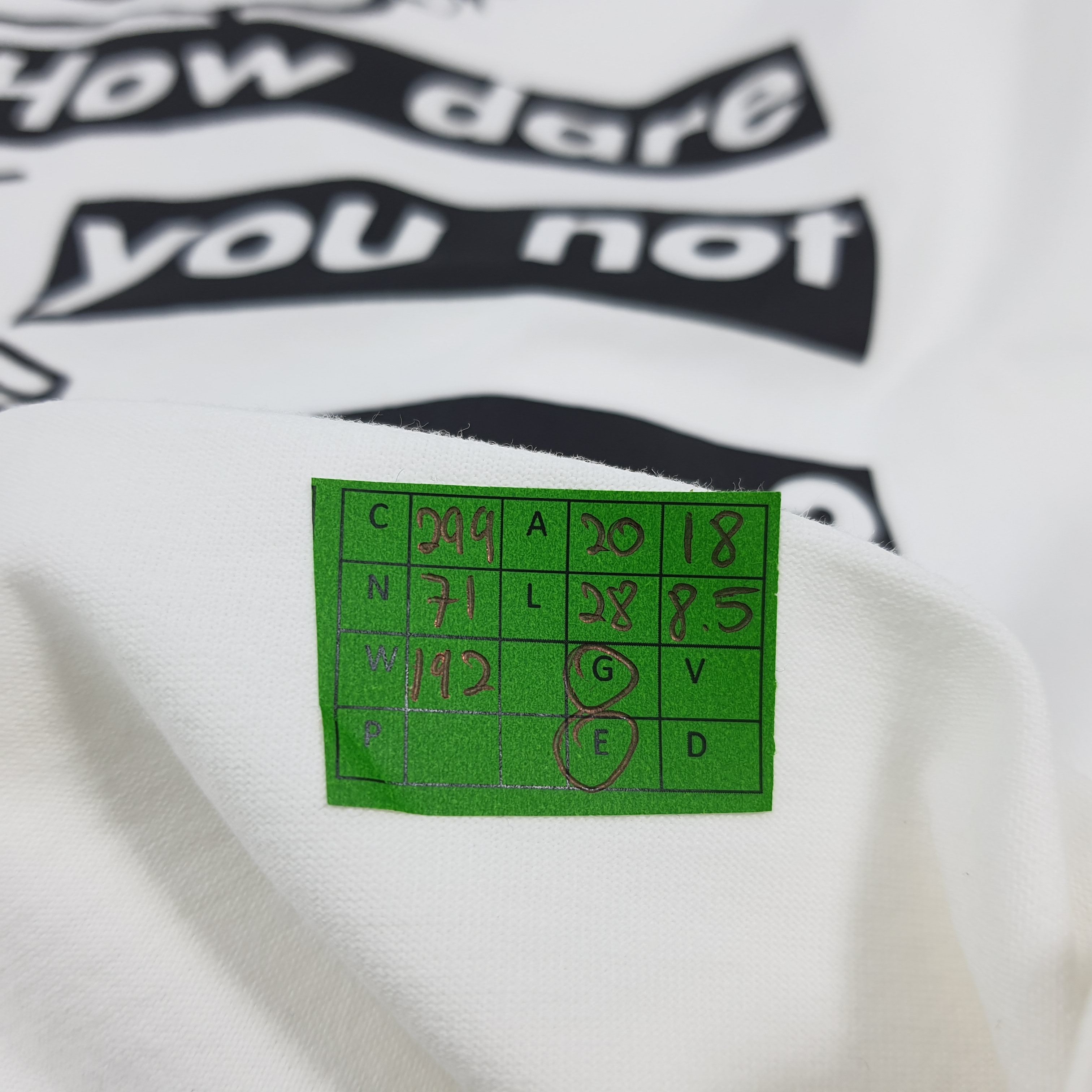 Barbara Kruger Vintage Barbara Kruger Designer Streetwear Tshirt C299N71 Size US M / EU 48-50 / 2 - 8 Thumbnail