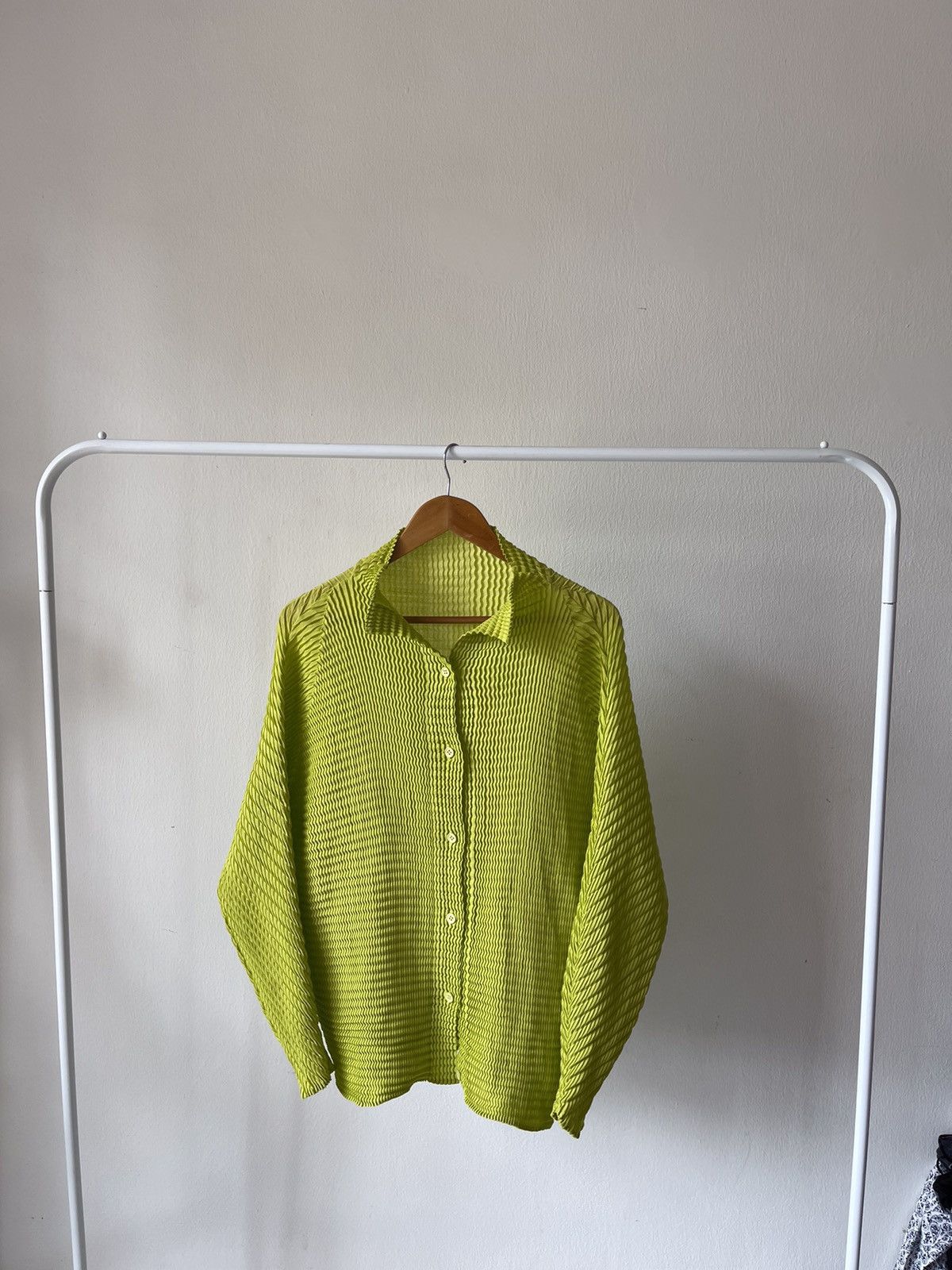 Issey Miyake × Pleats Please Issey Miyake 2000s Issey Miyake Pleats please Button up Size US L / EU 52-54 / 3 - 3 Thumbnail