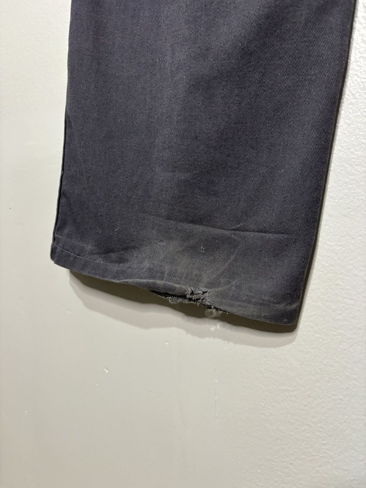 Vintage Vintage 1990s Grey Cargo Pants Size US 31 - 9 Thumbnail
