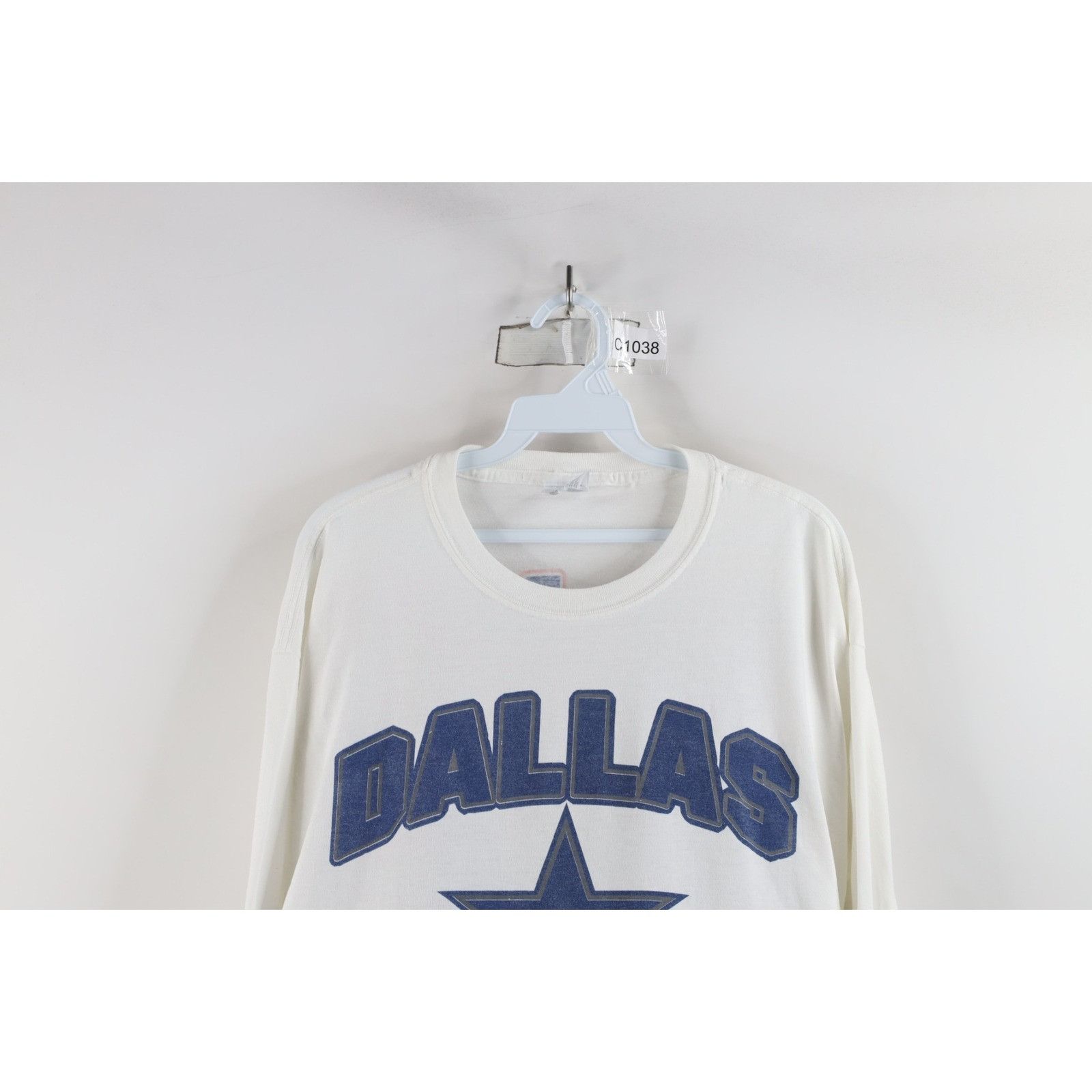Vintage Vintage Y2K Buffalo Bills Dallas Cowboys Suck T-Shirt Size US XL / EU 56 / 4 - 2 Thumbnail