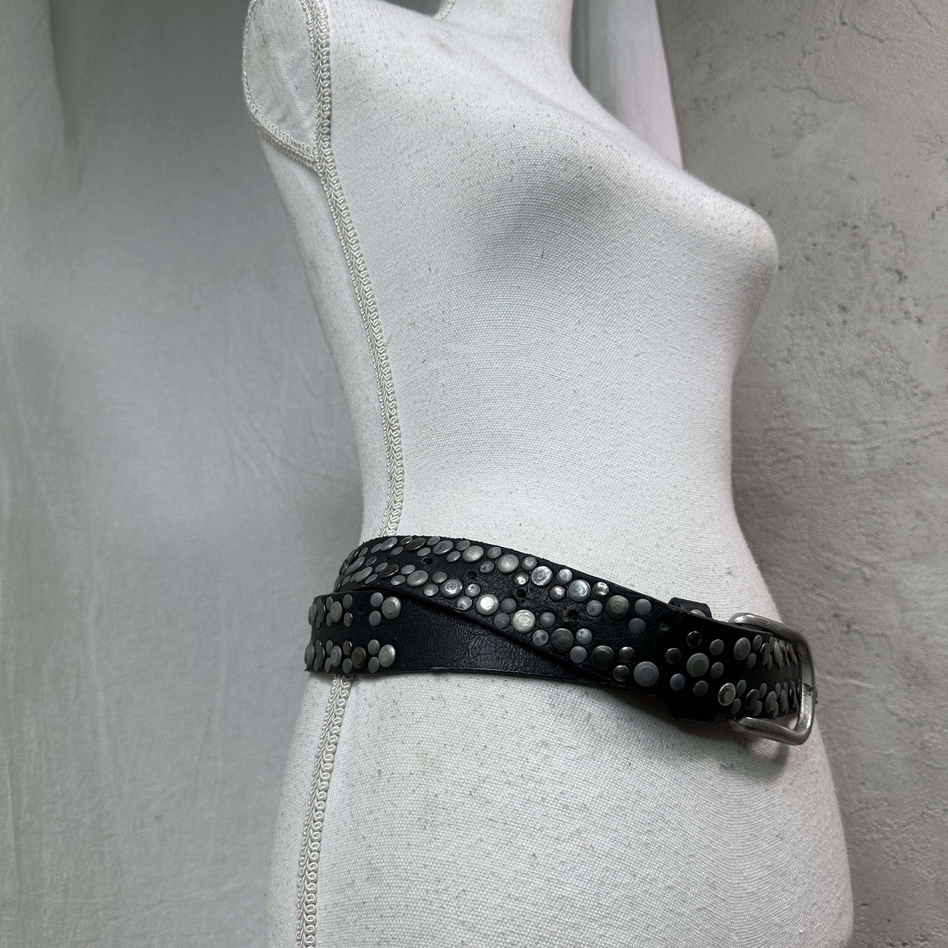 Vintage Vintage Avant Garde Leather Studded Grunge Belt Y2K Size ONE SIZE - 7 Thumbnail