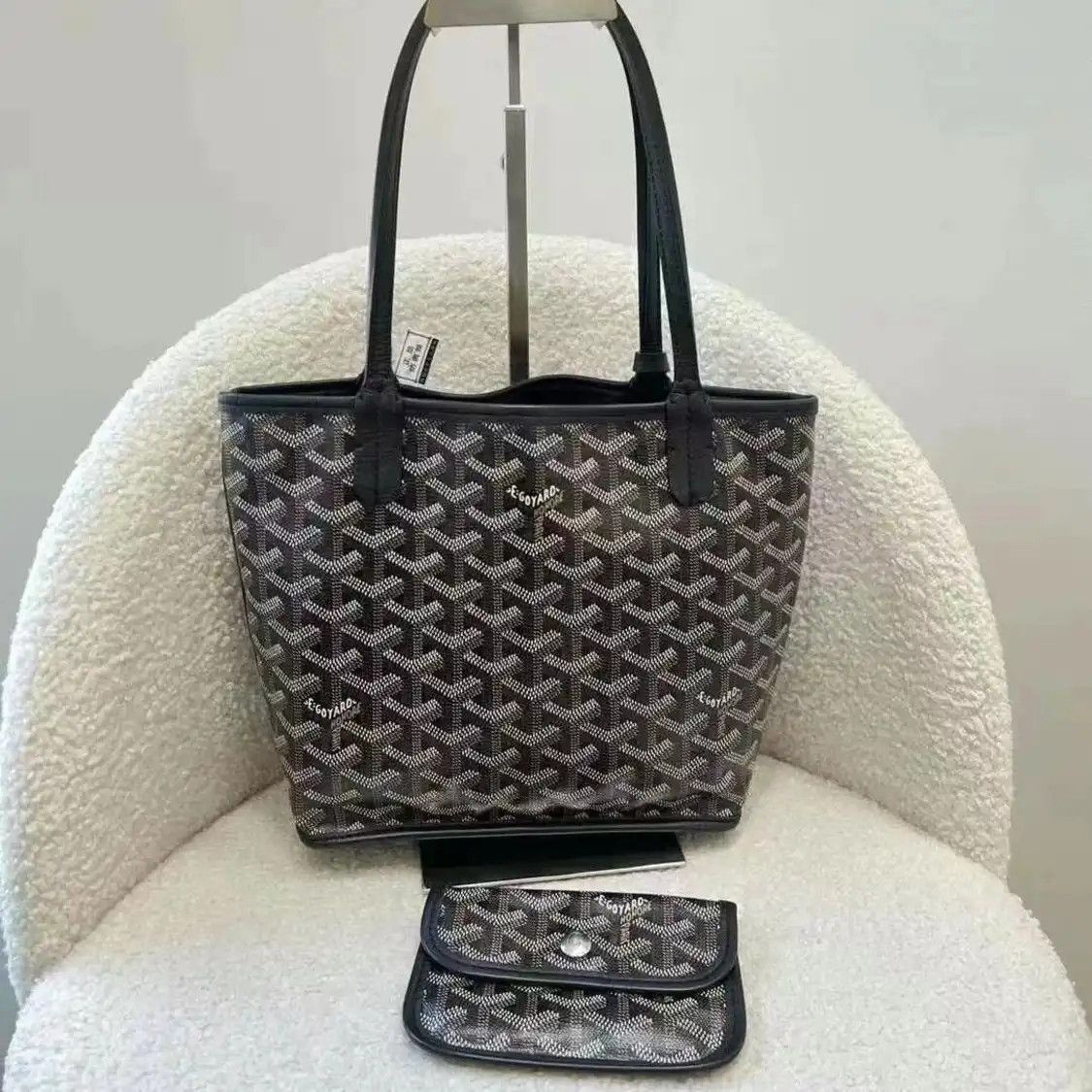Goyard GOYARD Anjou mini black coated canvas print shoulder bag Size ONE SIZE - 1 Thumbnail