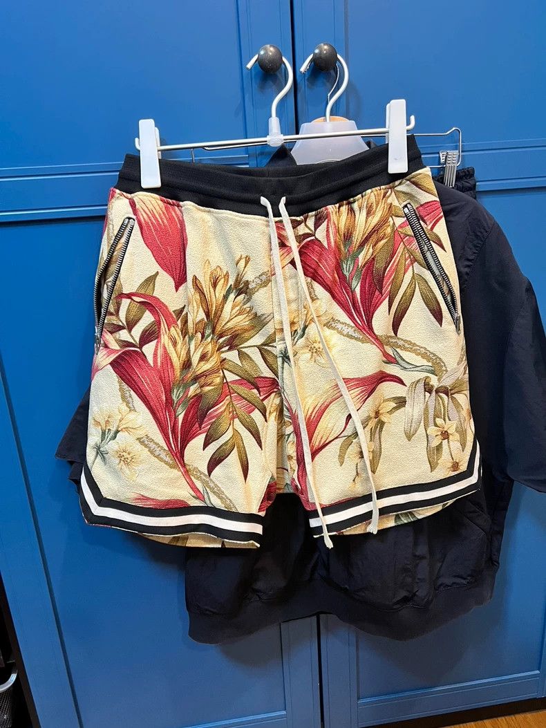 Fear of God Fear of God Co-branded floral shorts Size US 30 / EU 46 - 1 Thumbnail