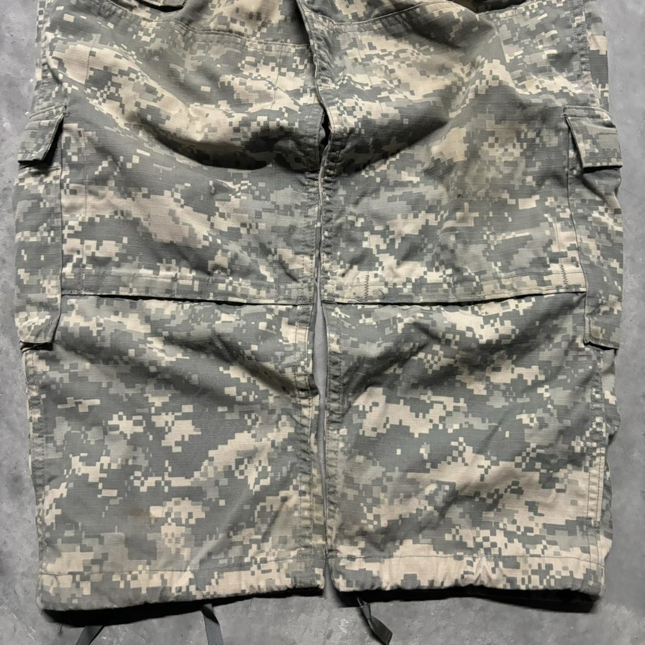 Japanese Brand × Vintage Crazy Vintage Y2K/2000s Military Army Camo Skater Cargo Pants! Size US 27 - 6 Thumbnail